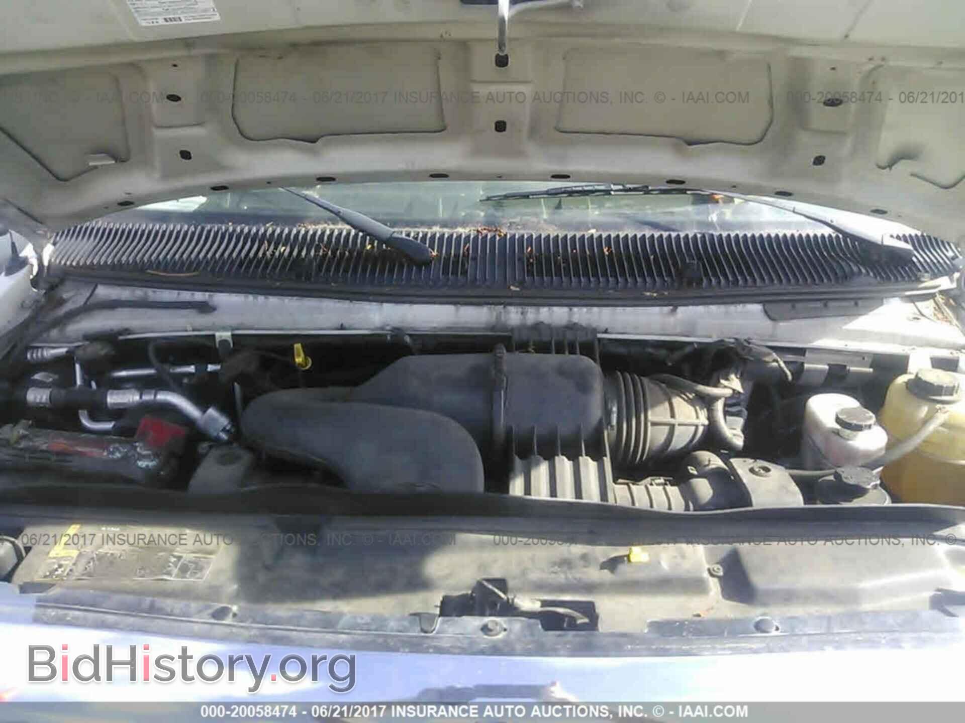 2011 Ford Econoline - VIN: 1FTNE2EW0BDB24331 - Photo 10