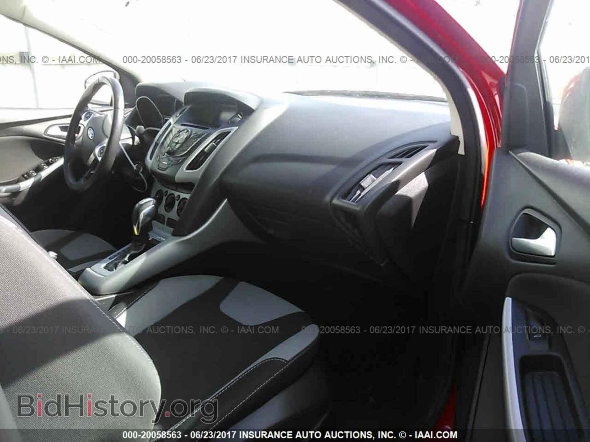 2012 Ford Focus - VIN: 1FAHP3F28CL420400 - Photo 5