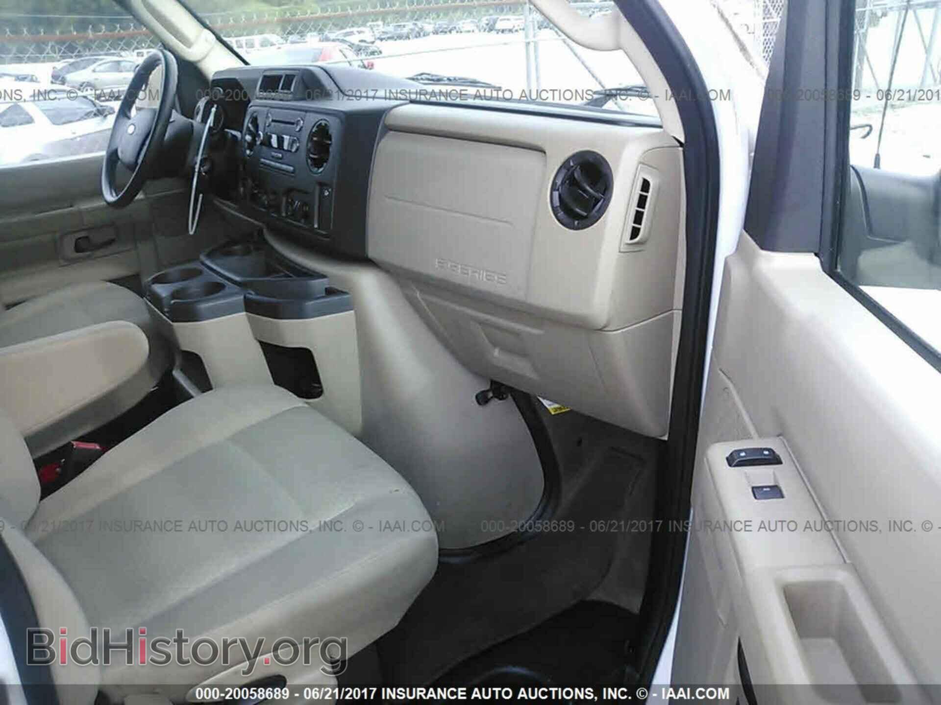 2011 Ford Econoline - VIN: 1FBNE3BL3BDA61360 - Photo 5