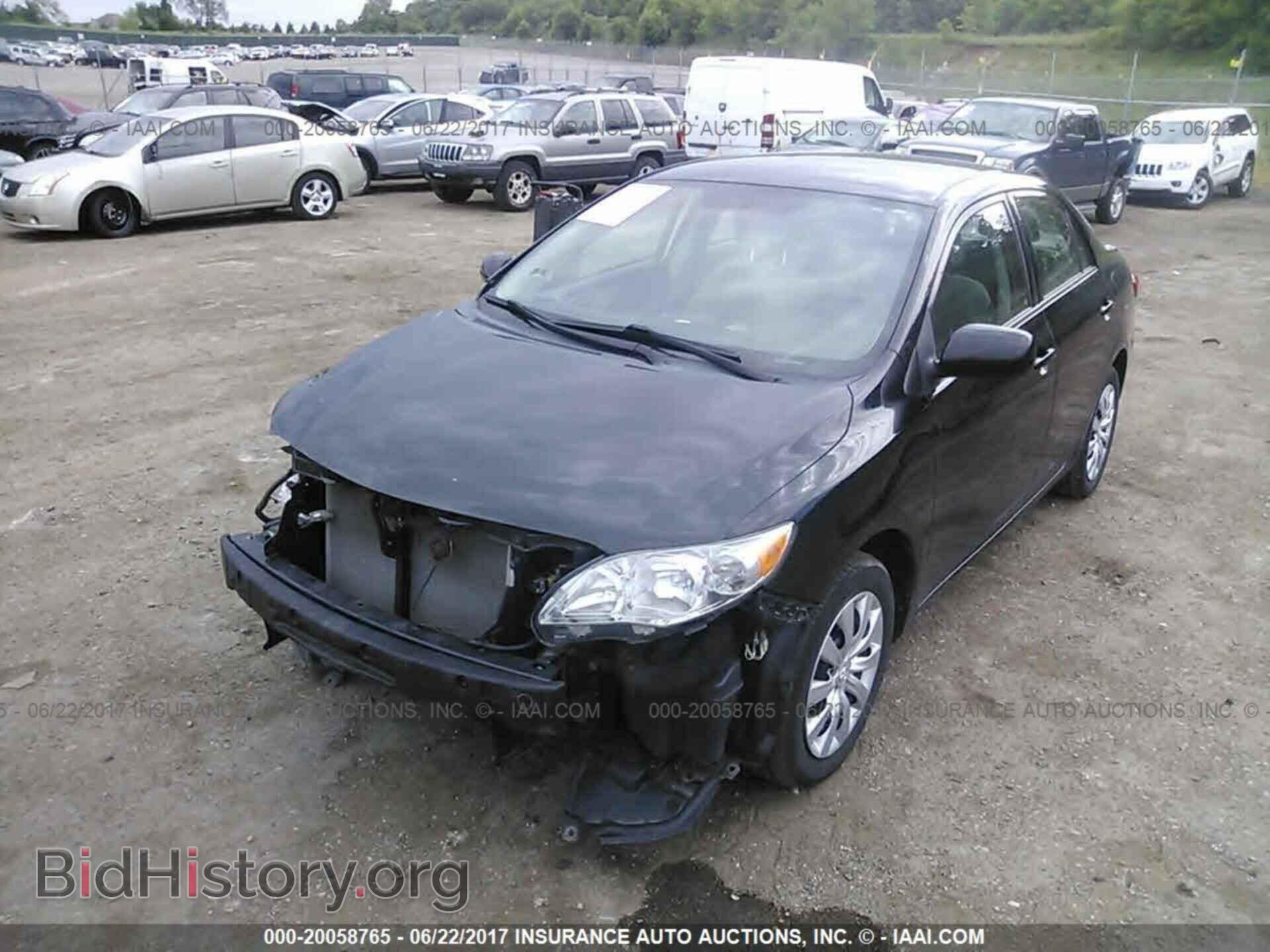 2013 Toyota Corolla - VIN: 2T1BU4EE2DC097562 - Photo 2