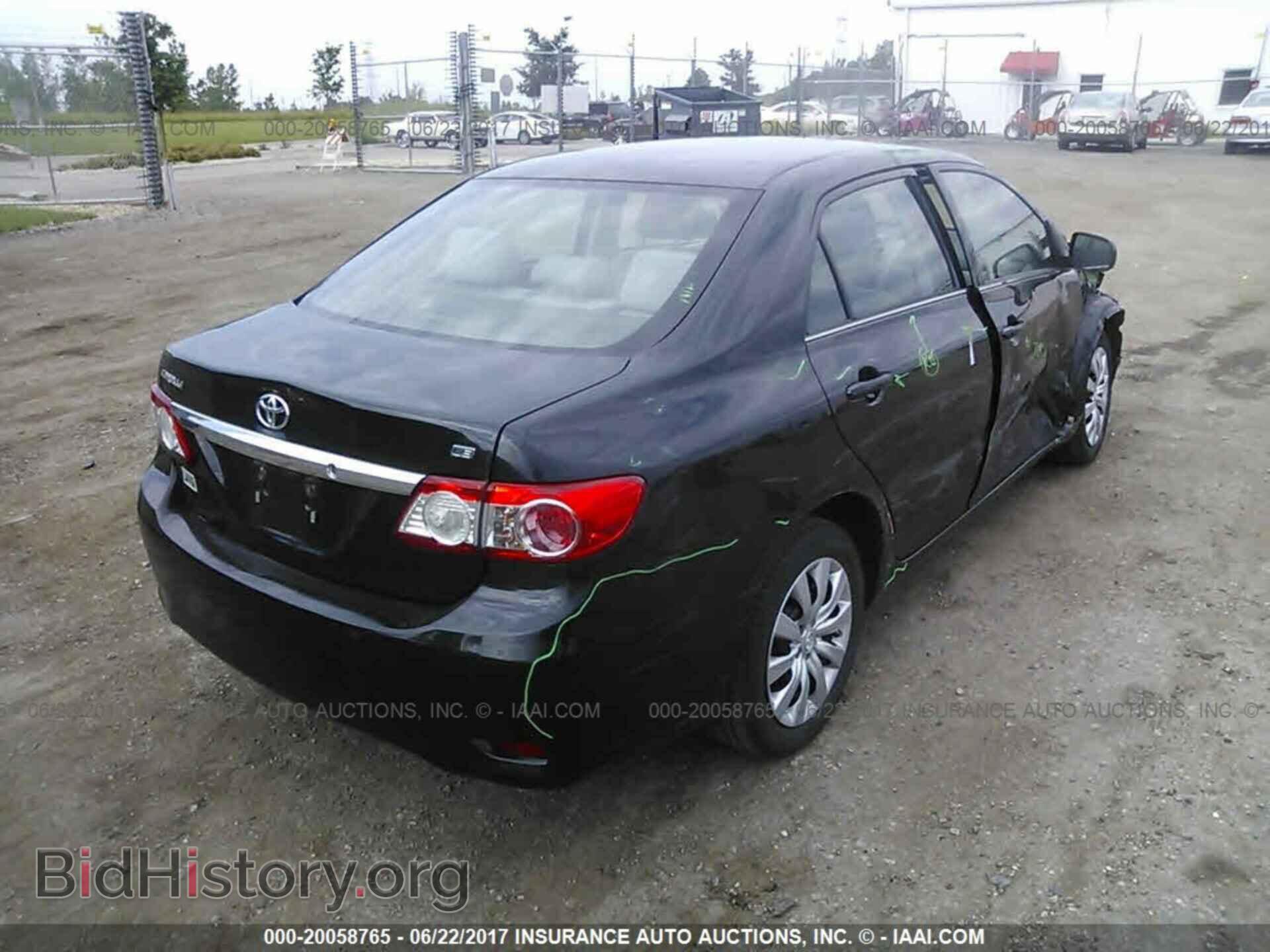 2013 Toyota Corolla - VIN: 2T1BU4EE2DC097562 - Photo 4