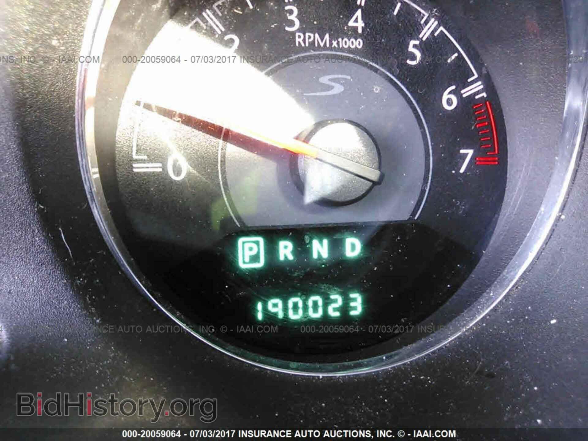 2011 Chrysler 200 - VIN: 1C3BC8FG7BN600608 - Photo 7