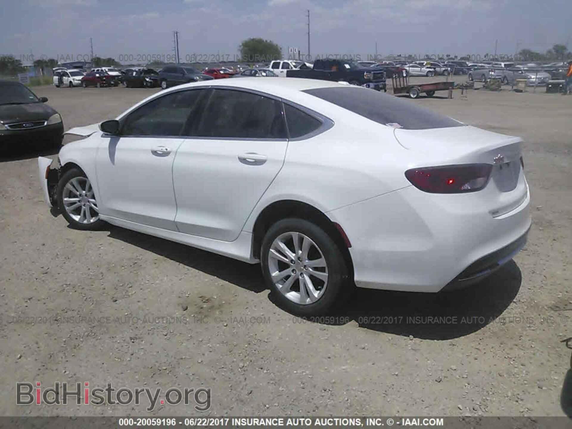 2015 Chrysler 200 - VIN: 1C3CCCAB8FN590647 - Photo 3