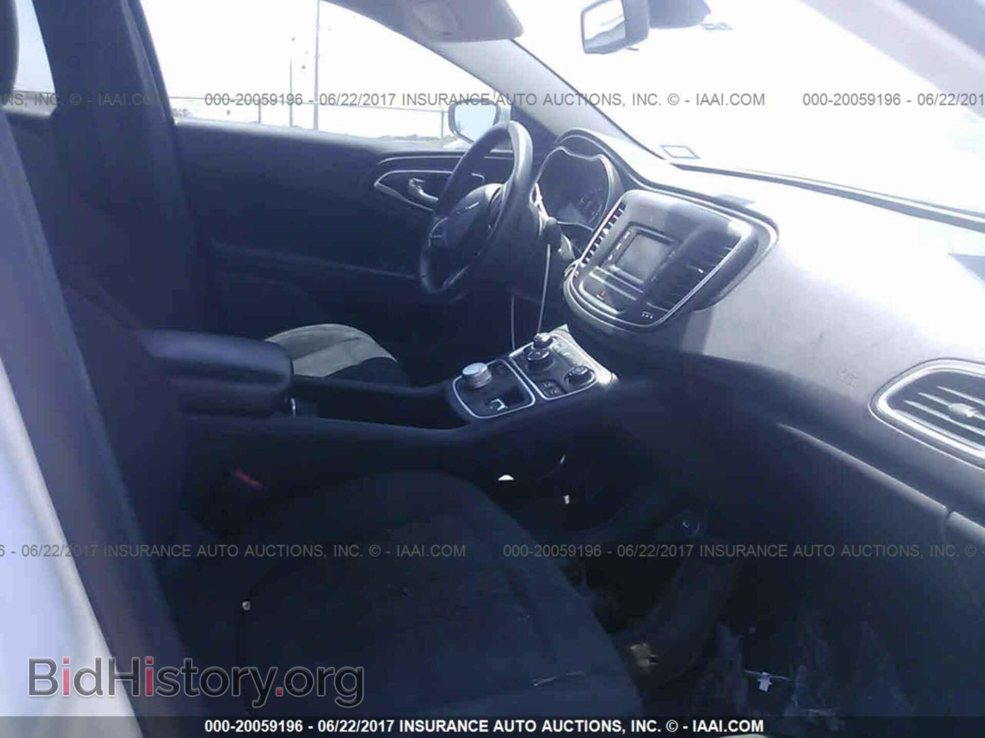2015 Chrysler 200 - VIN: 1C3CCCAB8FN590647 - Photo 5
