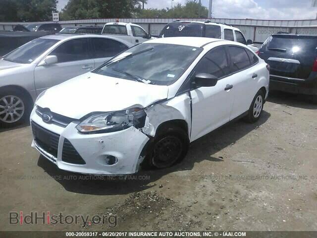 2012 Ford Focus - VIN: 1FAHP3E27CL435312 - Photo 2