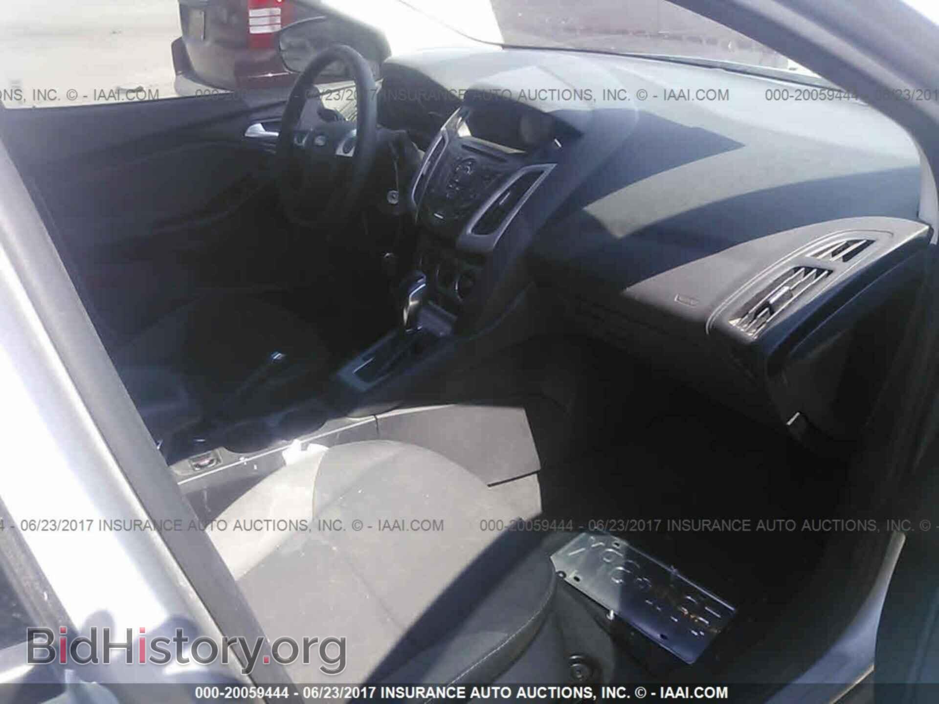 2014 Ford Focus - VIN: 1FADP3F21EL305722 - Photo 5