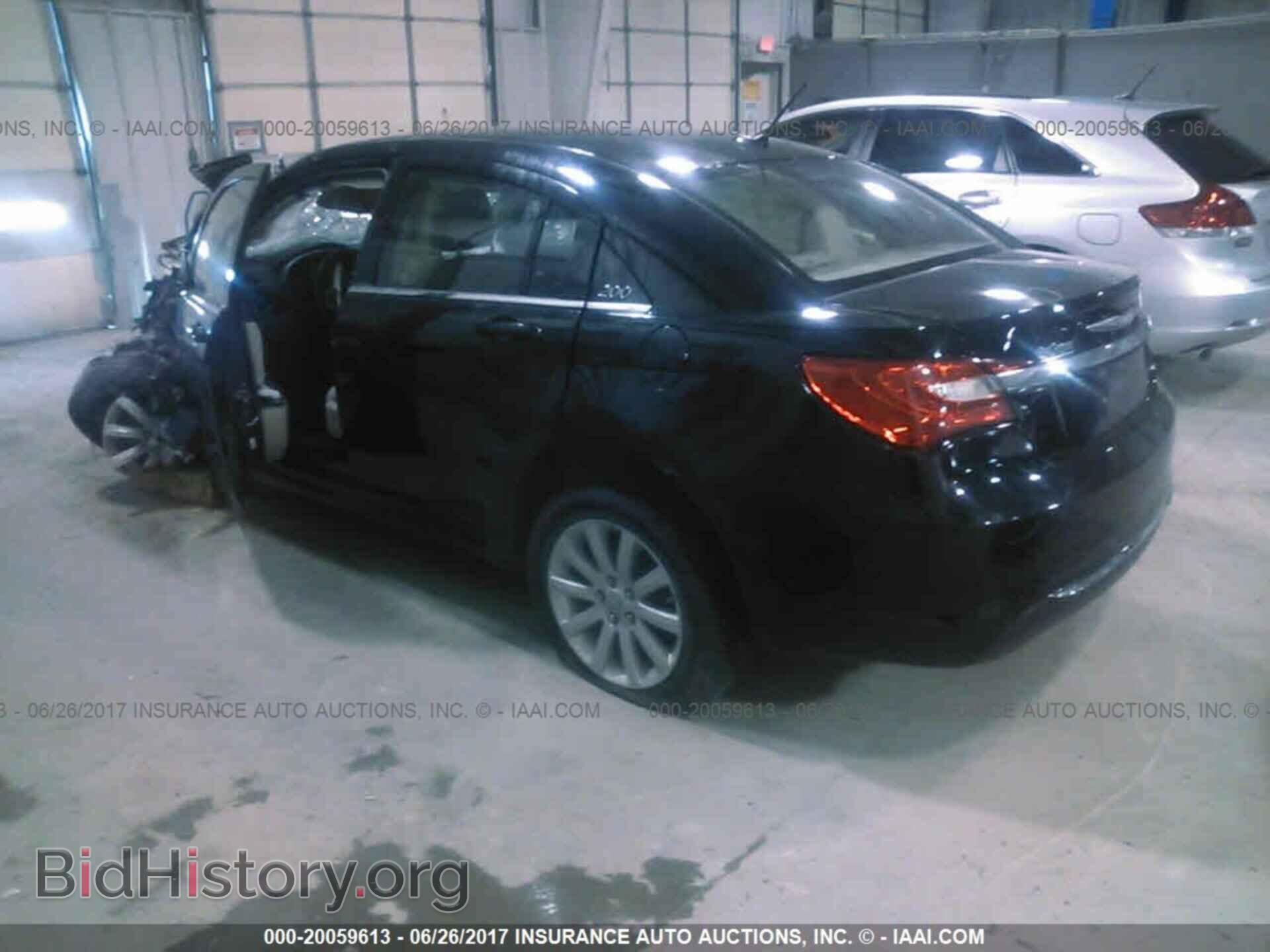 2012 Chrysler 200 - VIN: 1C3CCBBB7CN153906 - Photo 3