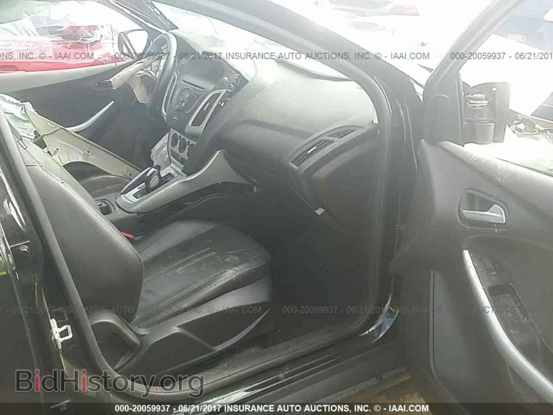 2014 Ford Focus - VIN: 1FADP3F22EL160576 - Photo 5
