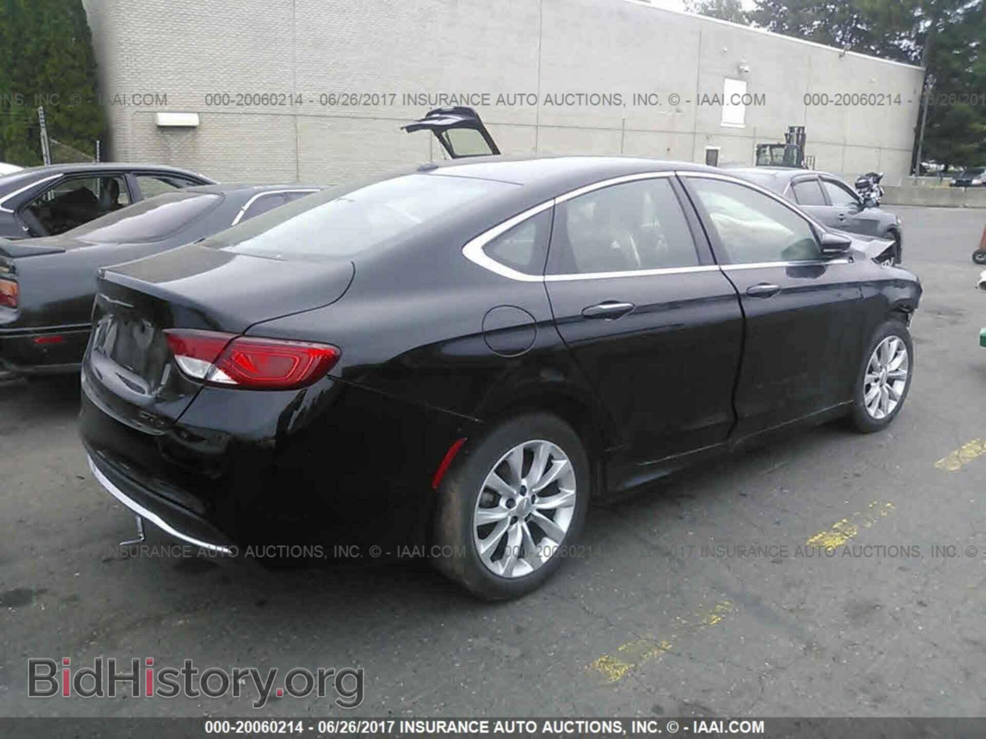 2015 Chrysler 200 - VIN: 1C3CCCCB5FN590036 - Photo 4