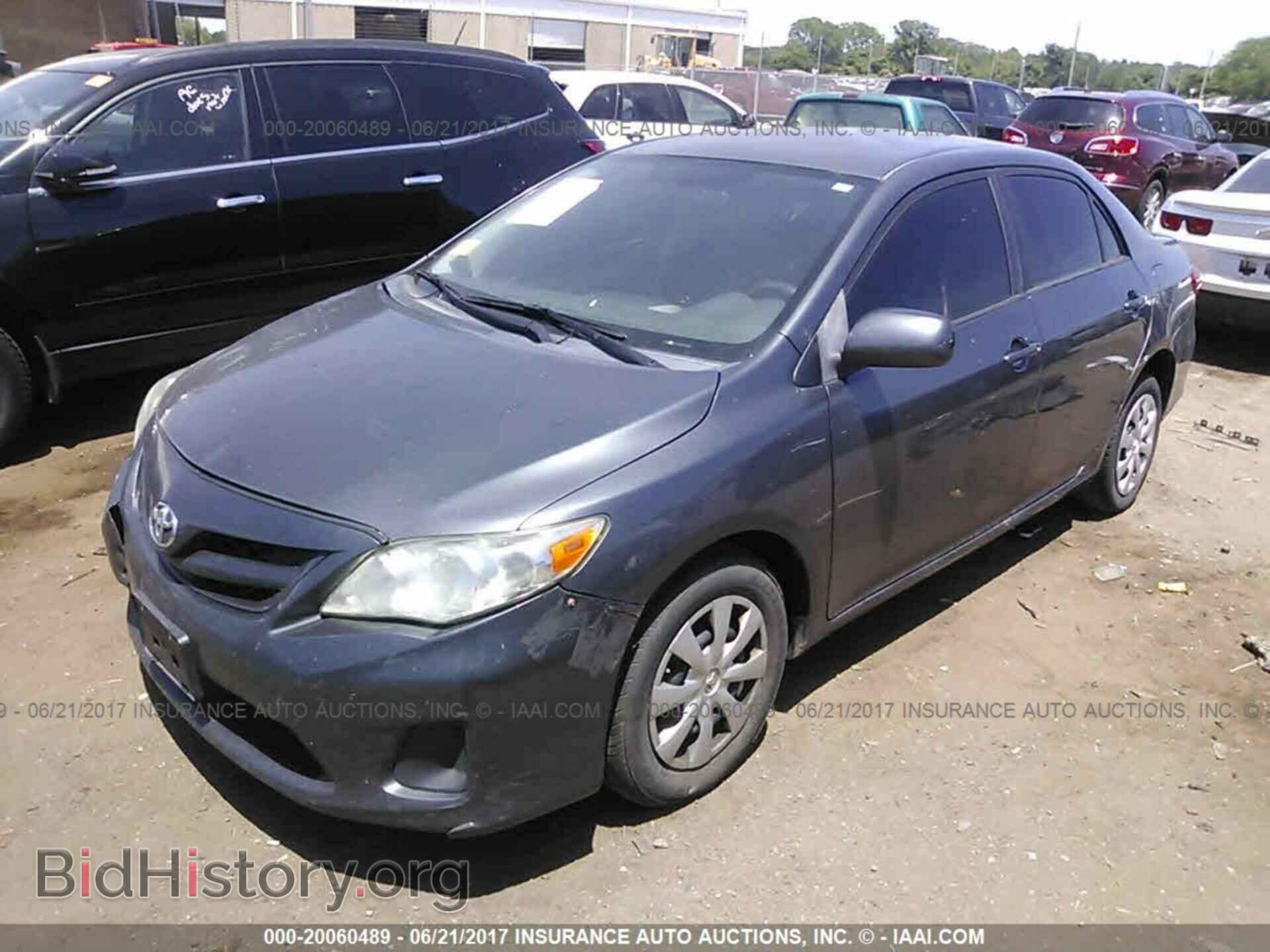 2011 Toyota Corolla - VIN: 2T1BU4EE9BC566496 - Фото 2