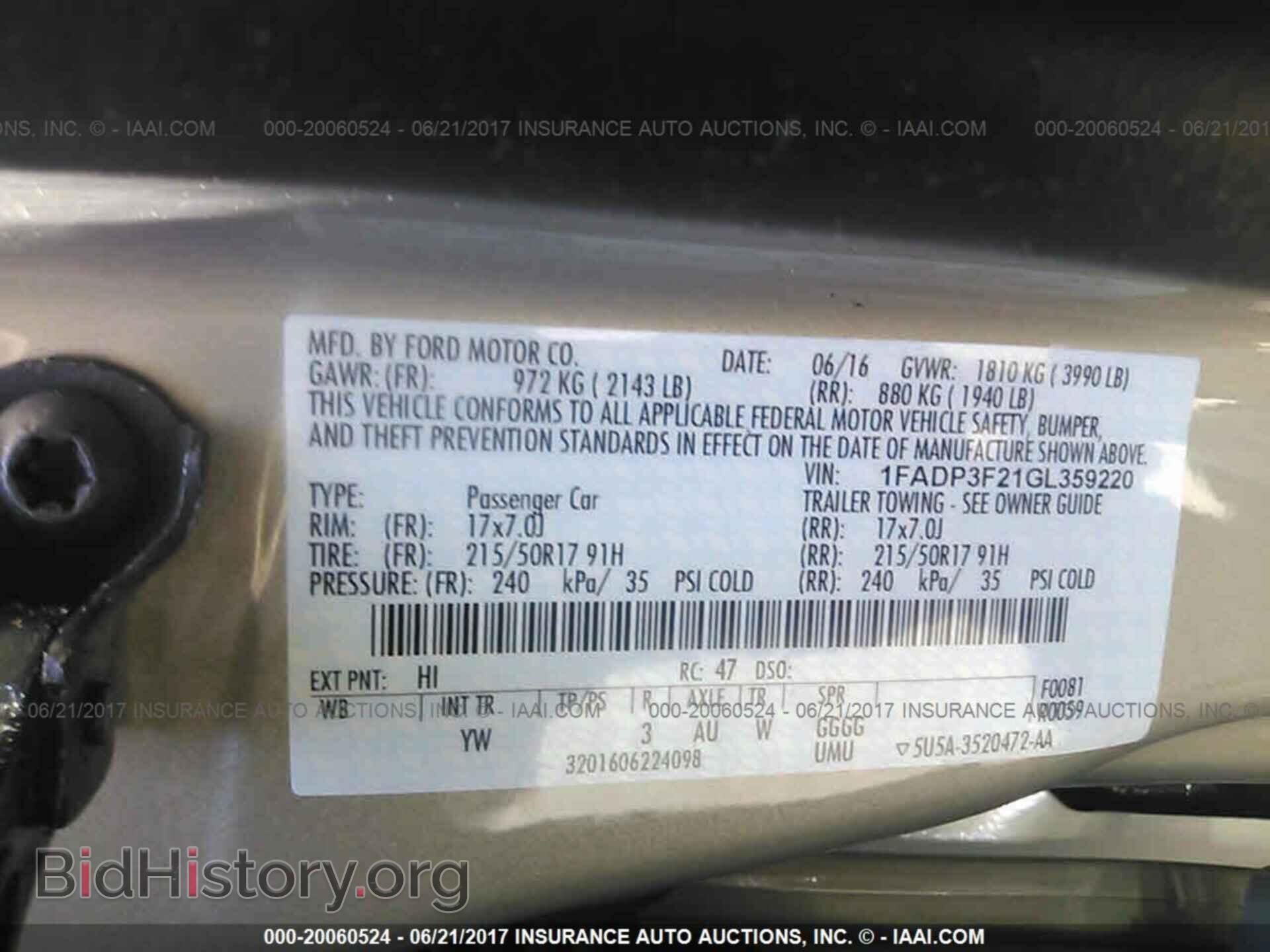 2016 Ford Focus - VIN: 1FADP3F21GL359220 - Photo 9