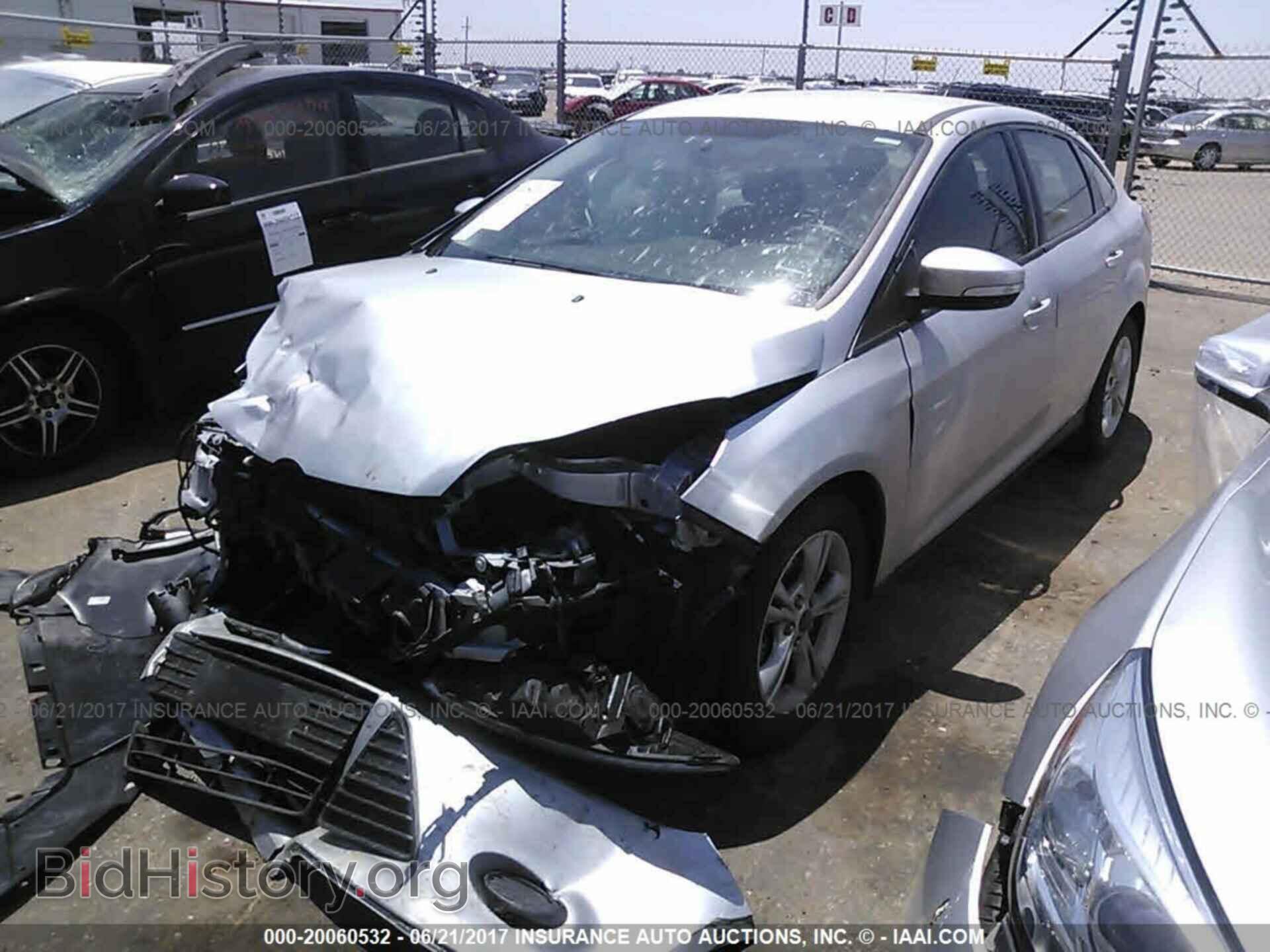 2014 Ford Focus - VIN: 1FADP3F2XEL437524 - Фото 2
