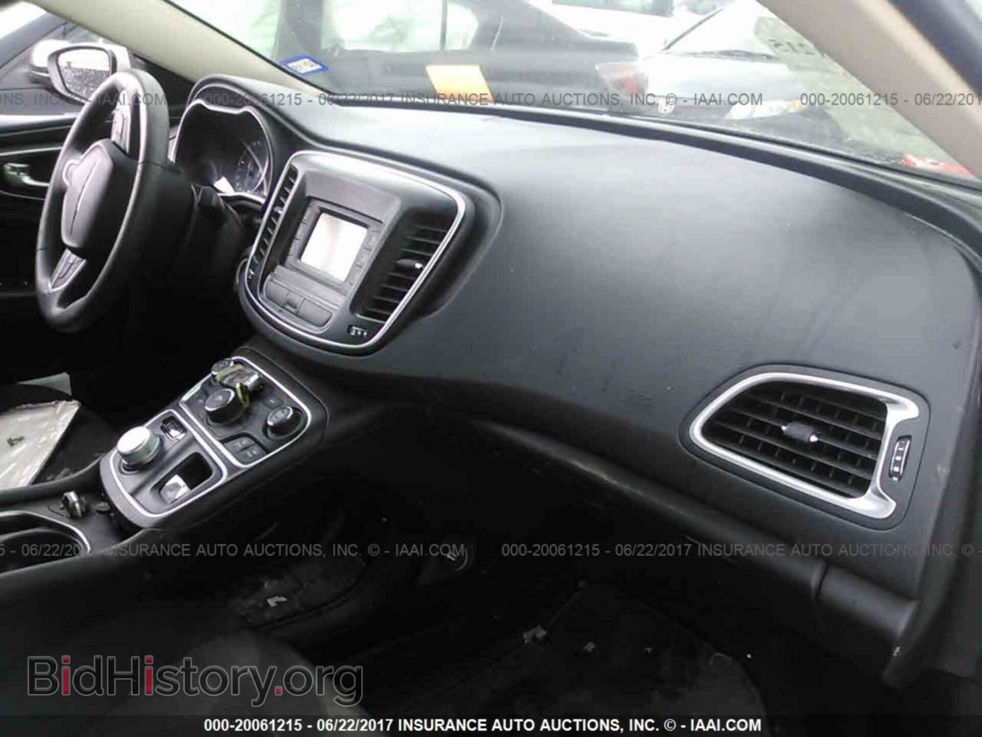 2016 Chrysler 200 - VIN: 1C3CCCAB5GN137412 - Фото 5