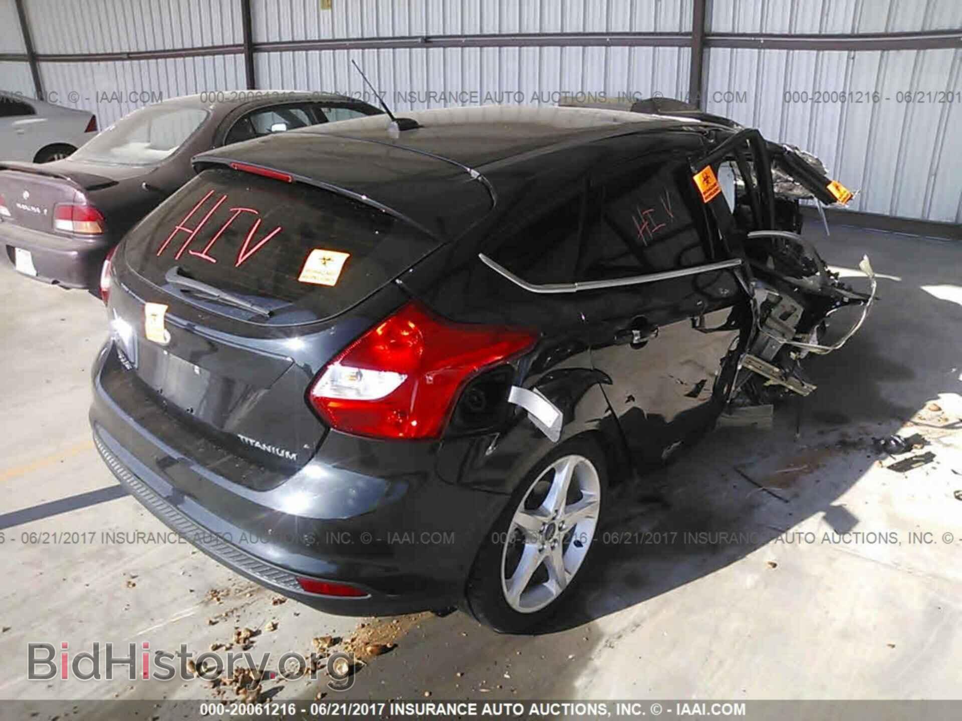 2012 Ford Focus - VIN: 1FAHP3N25CL342840 - Photo 4