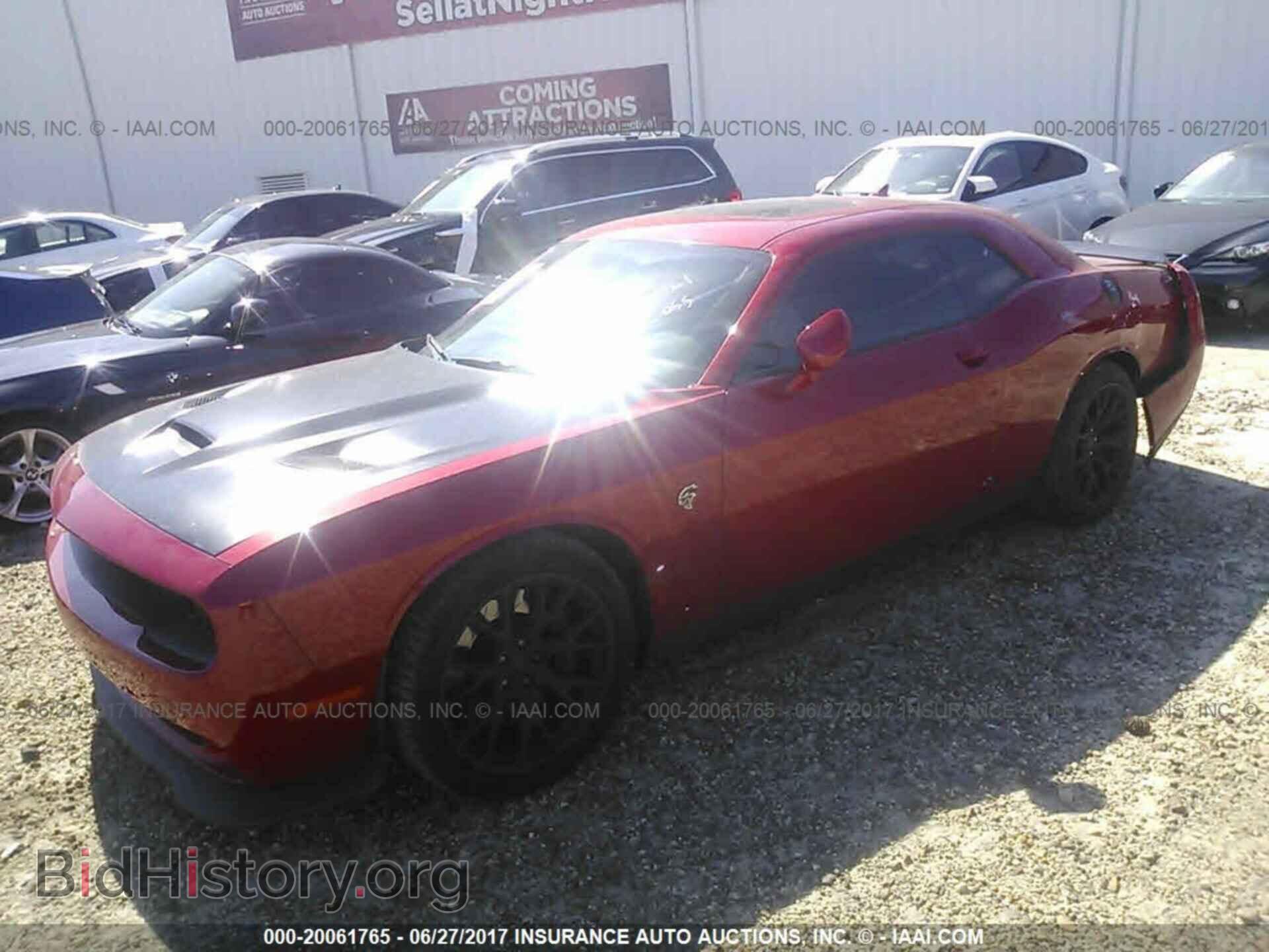 2016 Dodge Challenger - VIN: 2C3CDZC92GH194914 - Photo 2