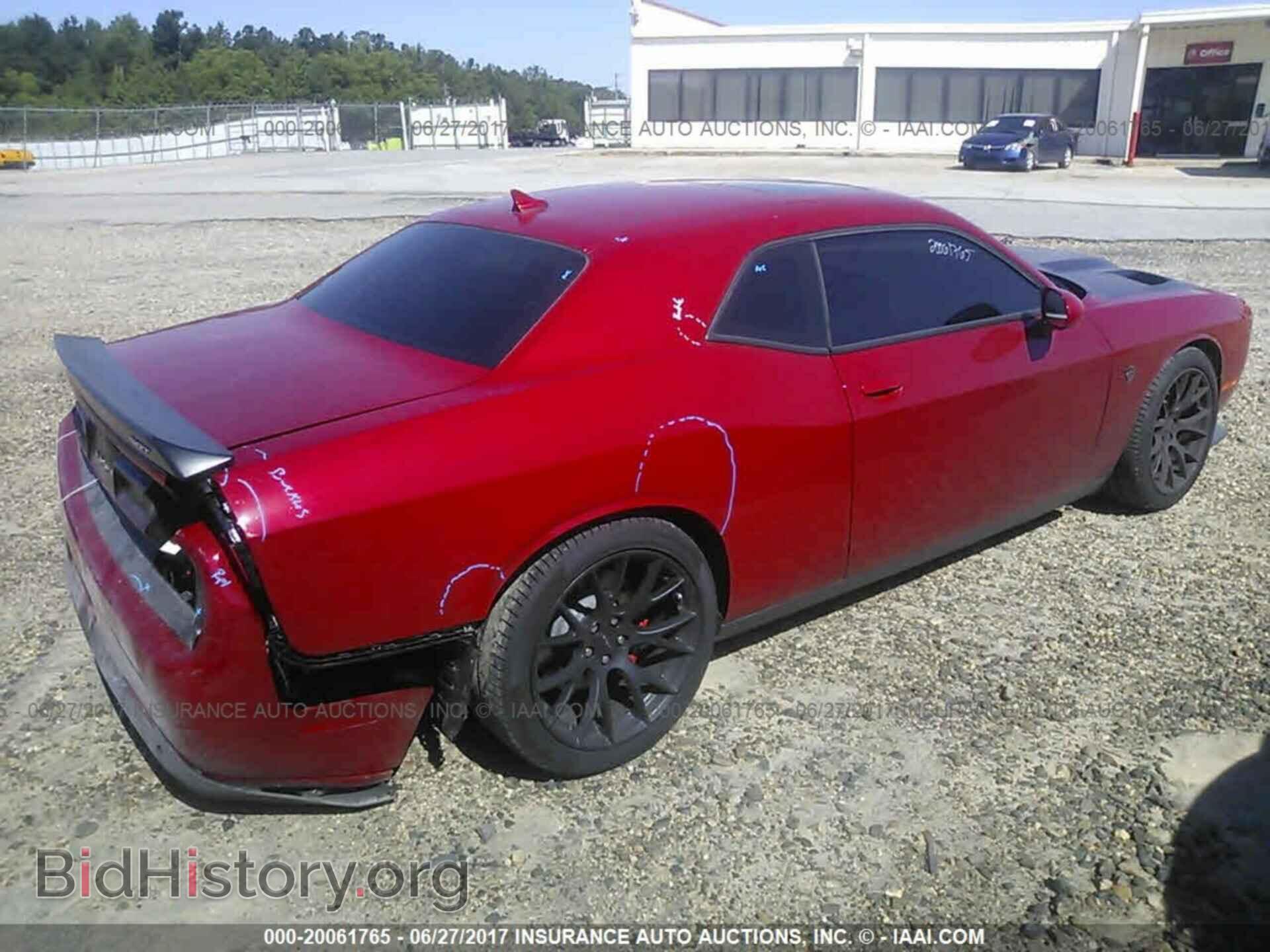 2016 Dodge Challenger - VIN: 2C3CDZC92GH194914 - Photo 4