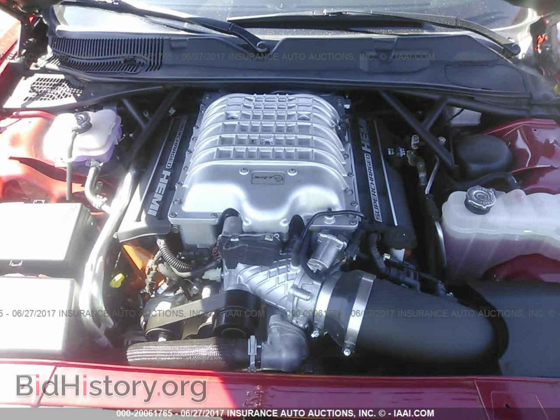 2016 Dodge Challenger - VIN: 2C3CDZC92GH194914 - Photo 10