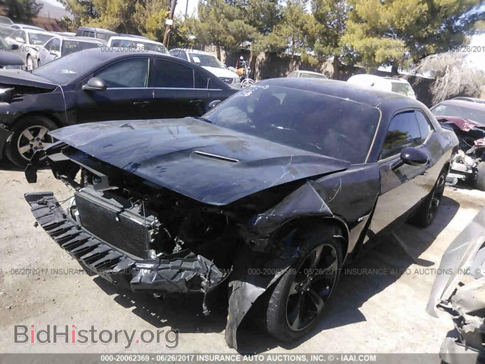2015 Dodge Challenger - VIN: 2C3CDZAT6FH712679 - Фото 2