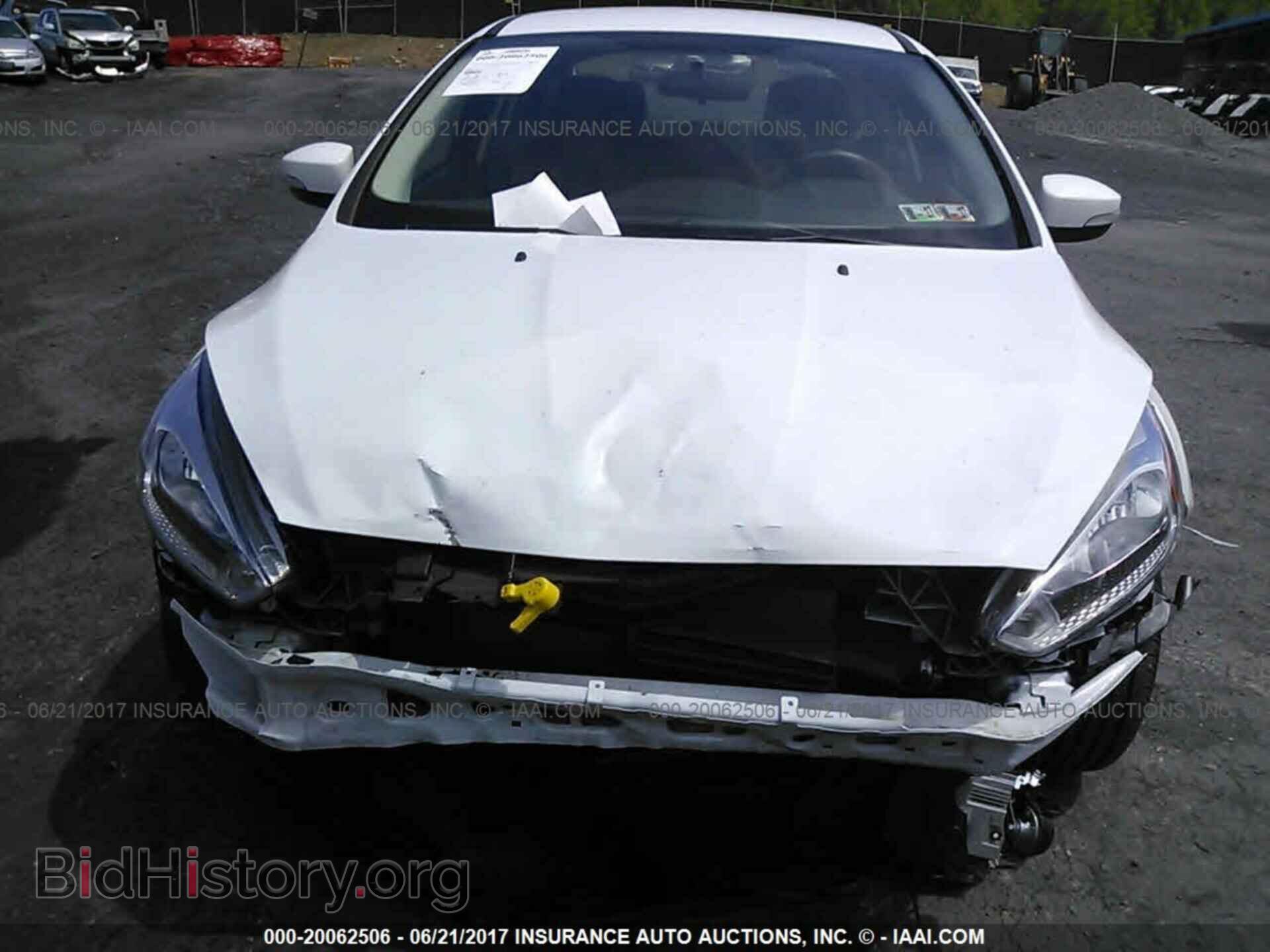 2016 Ford Focus - VIN: 1FADP3F28GL354645 - Photo 6