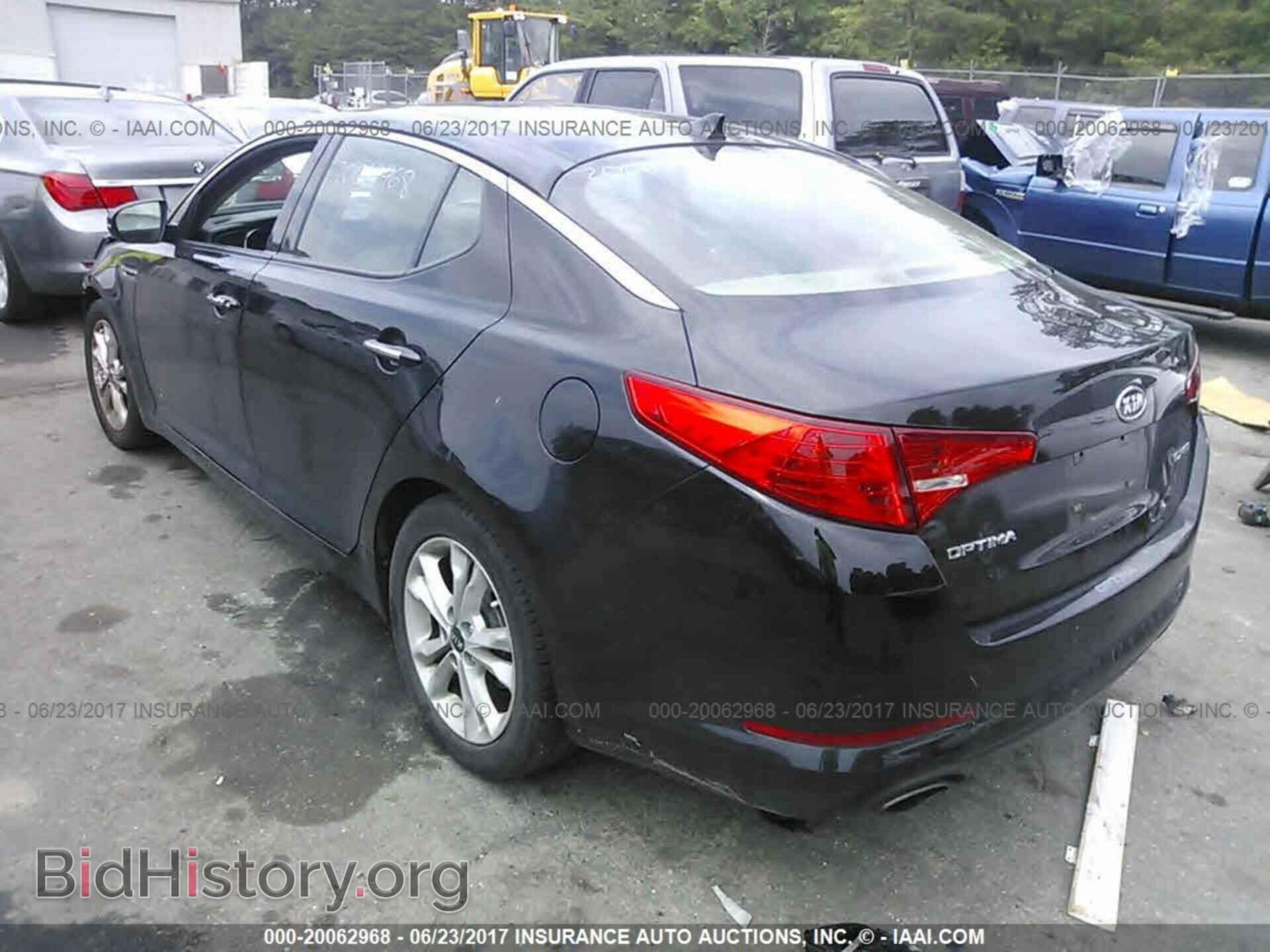 2011 Kia Optima - VIN: KNAGN4A76B5165962 - Photo 3