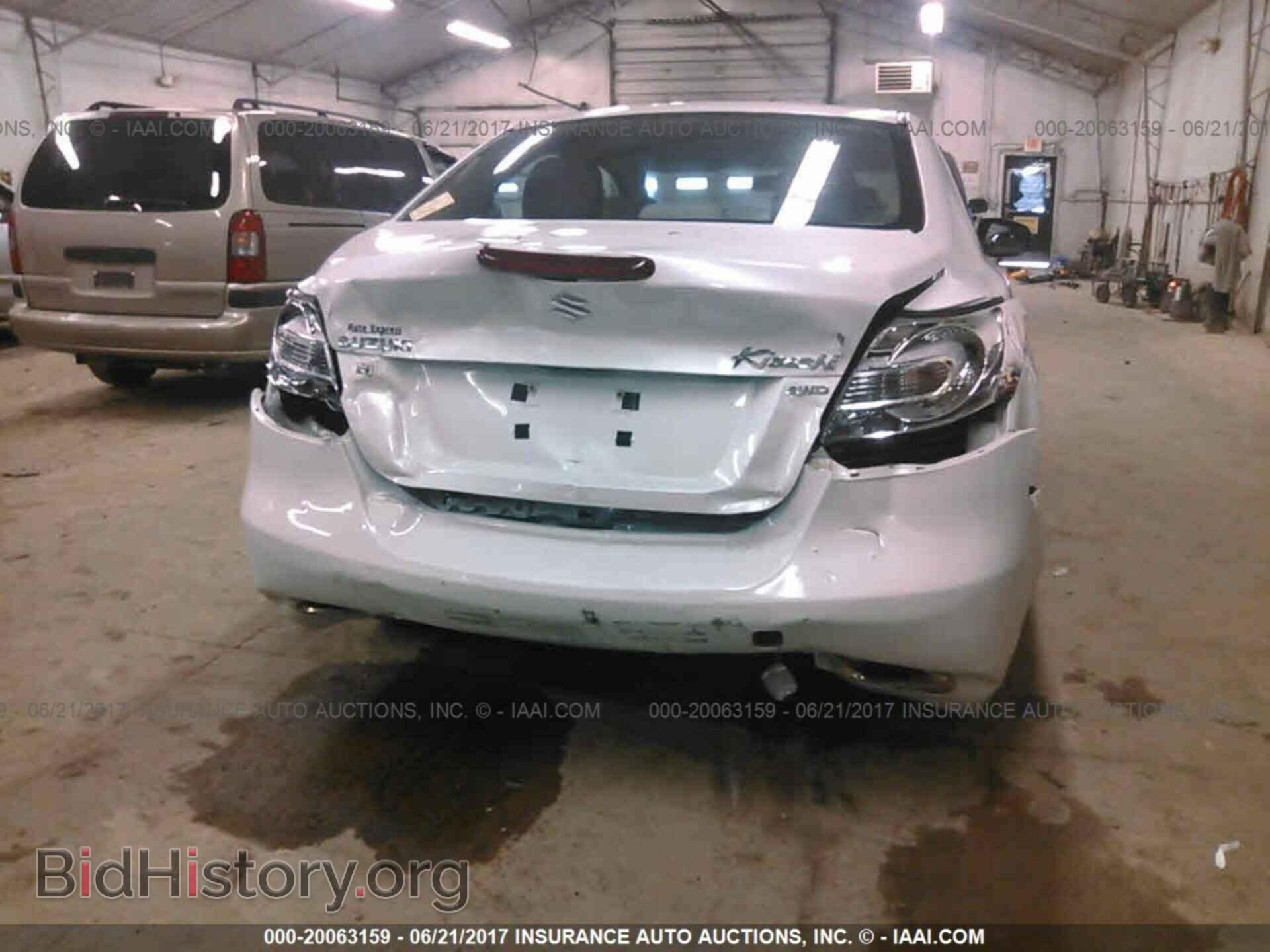 2012 Suzuki Kizashi - VIN: JS2RF9A12C6100304 - Photo 6