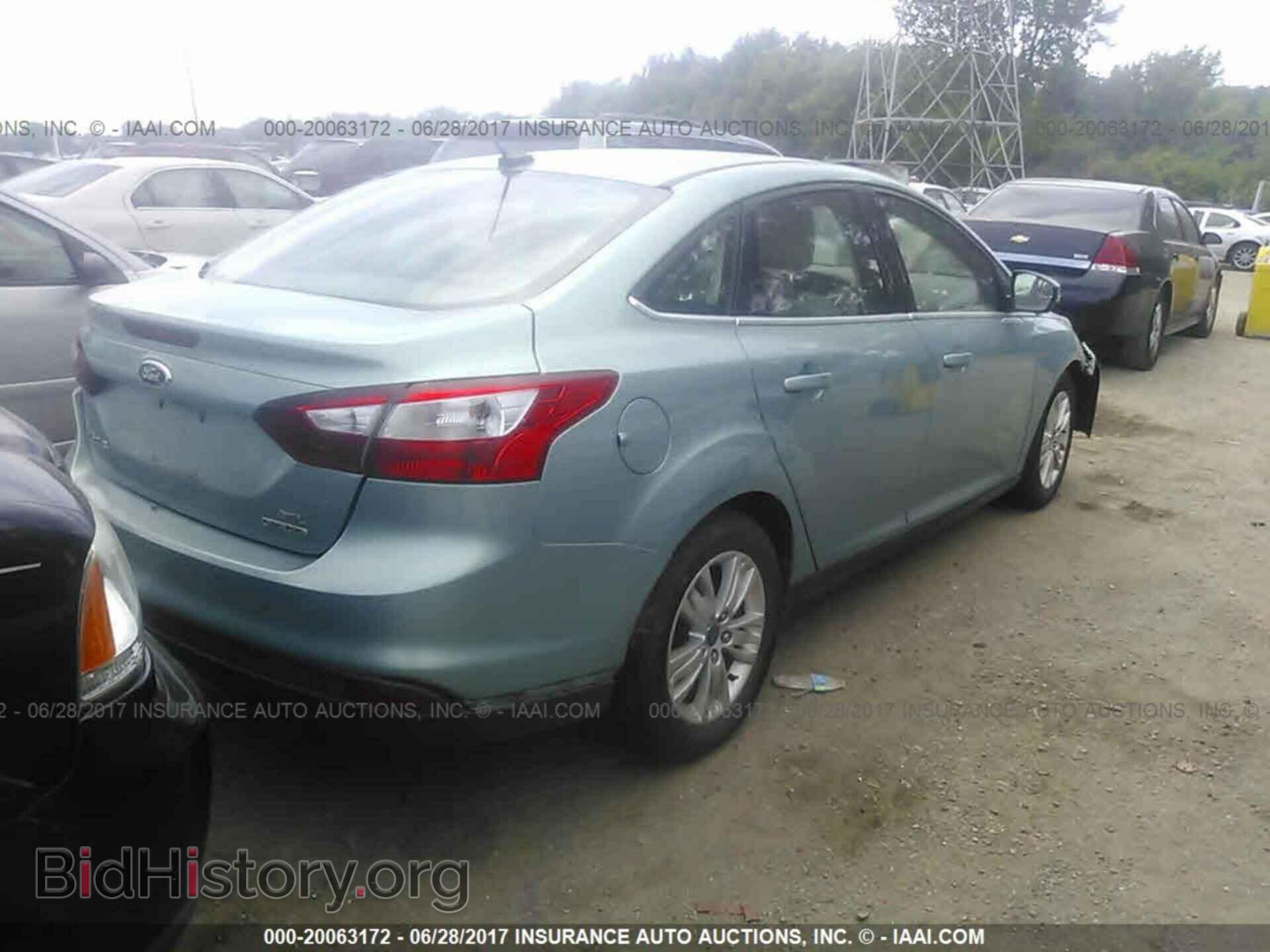 2012 Ford Focus - VIN: 1FAHP3H22CL363799 - Photo 4