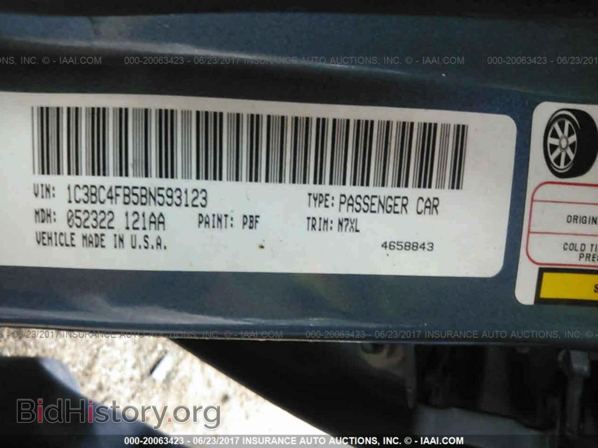 2011 Chrysler 200 - VIN: 1C3BC4FB5BN593123 - Photo 9
