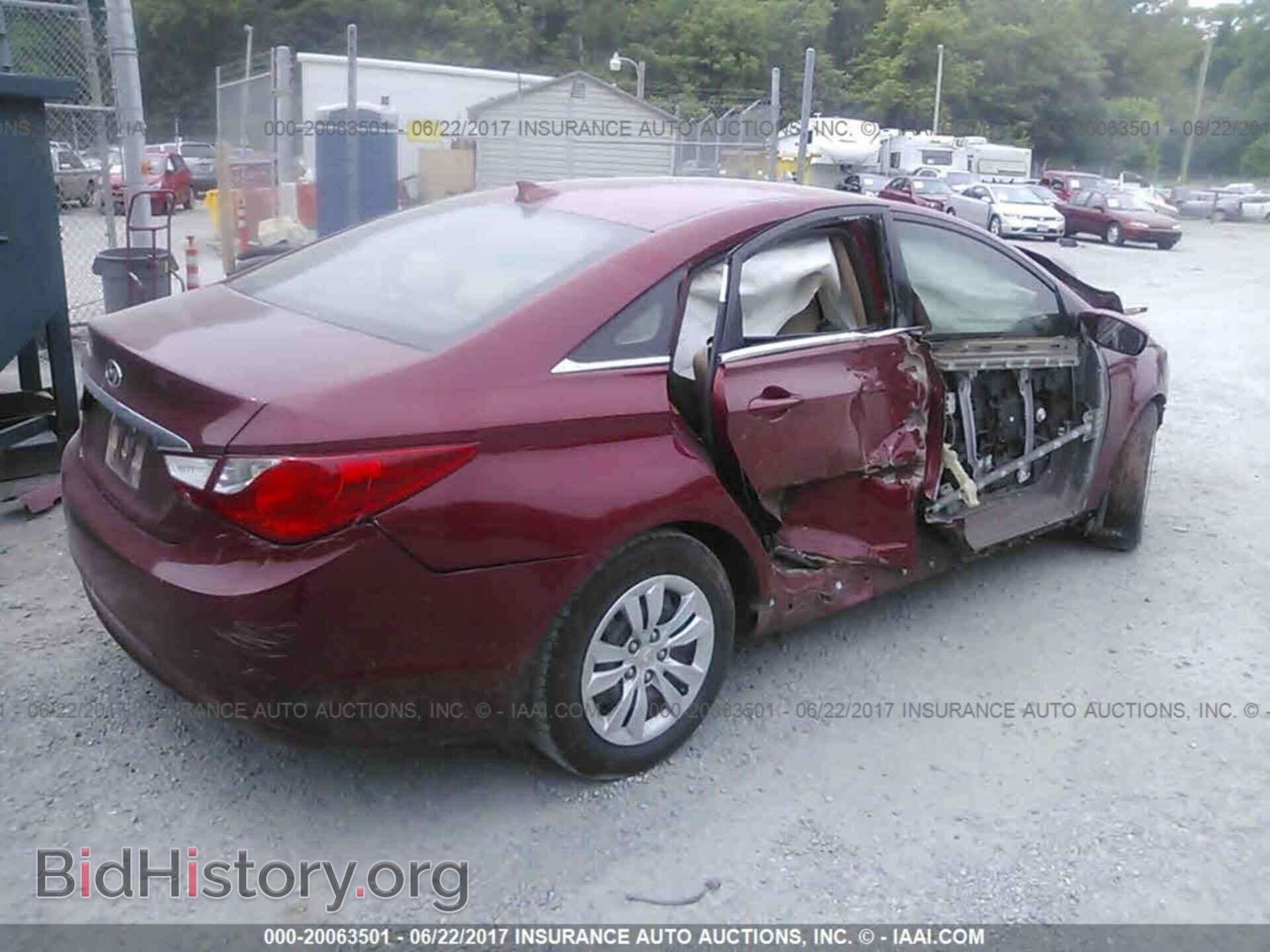 2012 Hyundai Sonata - VIN: 5NPEB4AC5CH495187 - Photo 4
