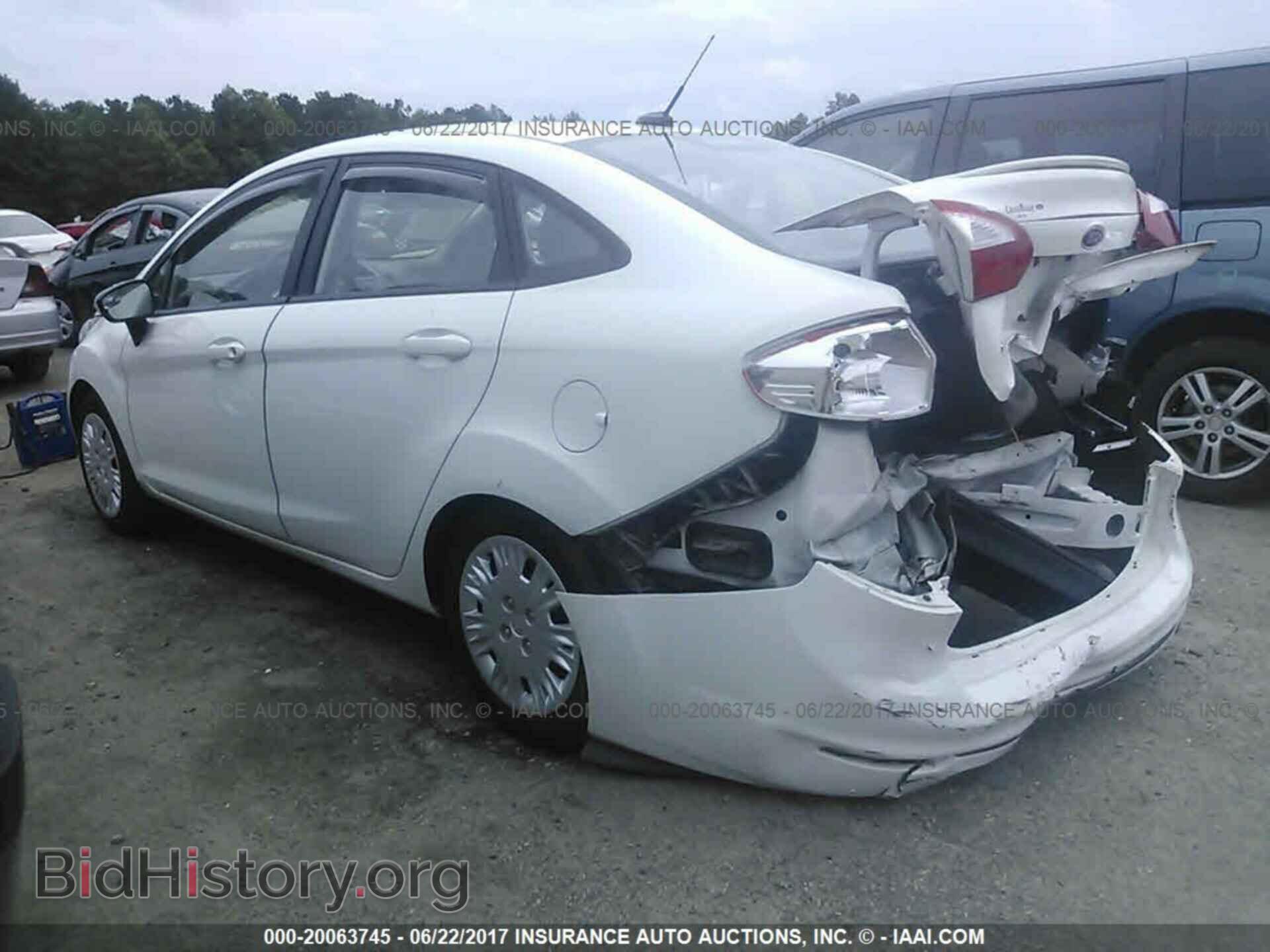 2014 Ford Fiesta - VIN: 3FADP4BE8EM201880 - Фото 3