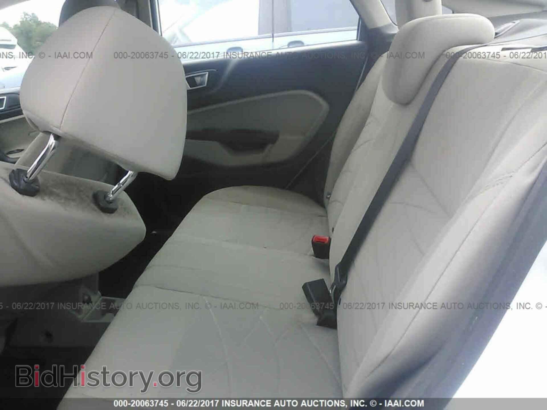 2014 Ford Fiesta - VIN: 3FADP4BE8EM201880 - Фото 8