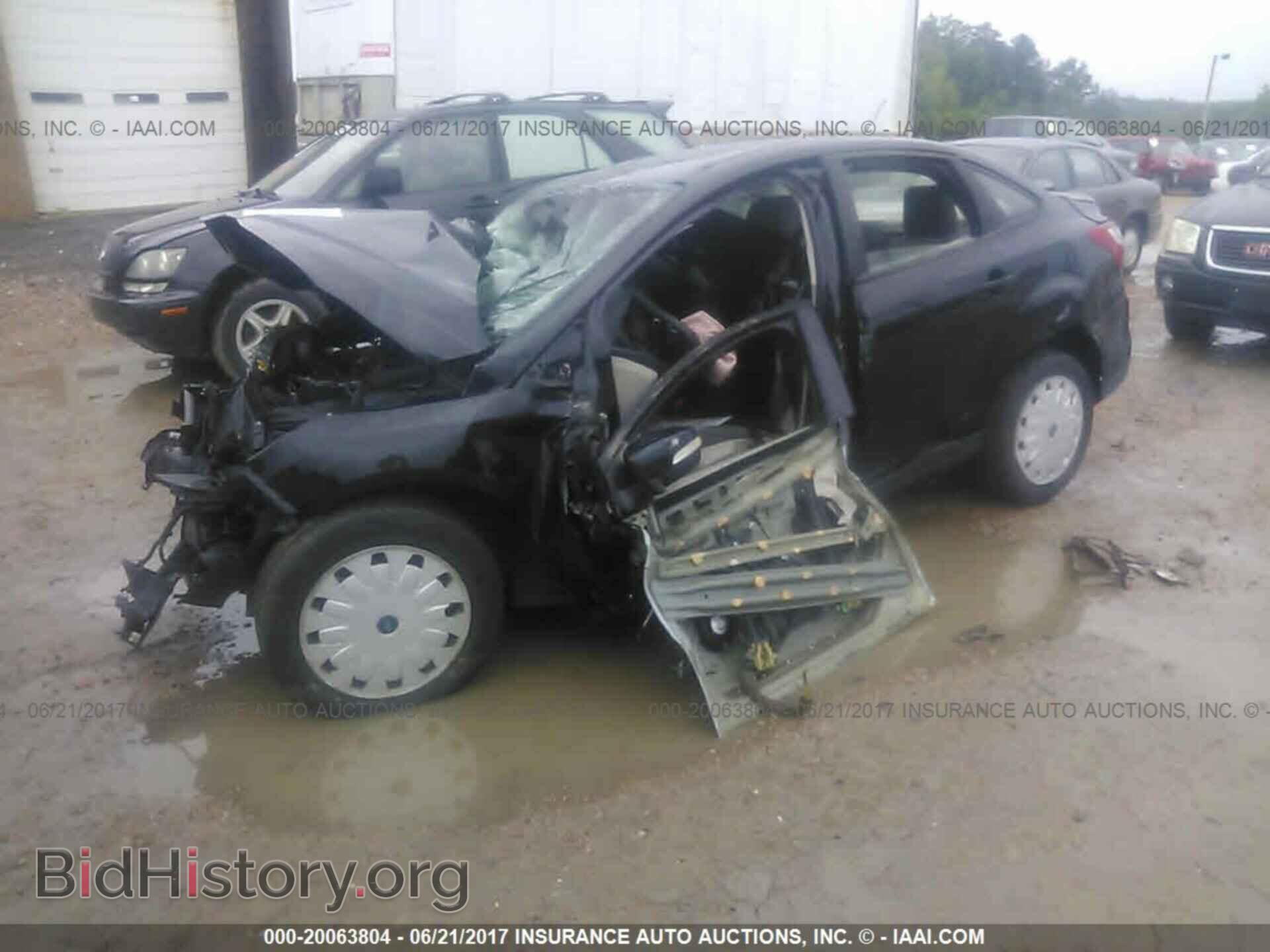 2013 Ford Focus - VIN: 1FADP3F29DL155597 - Photo 2