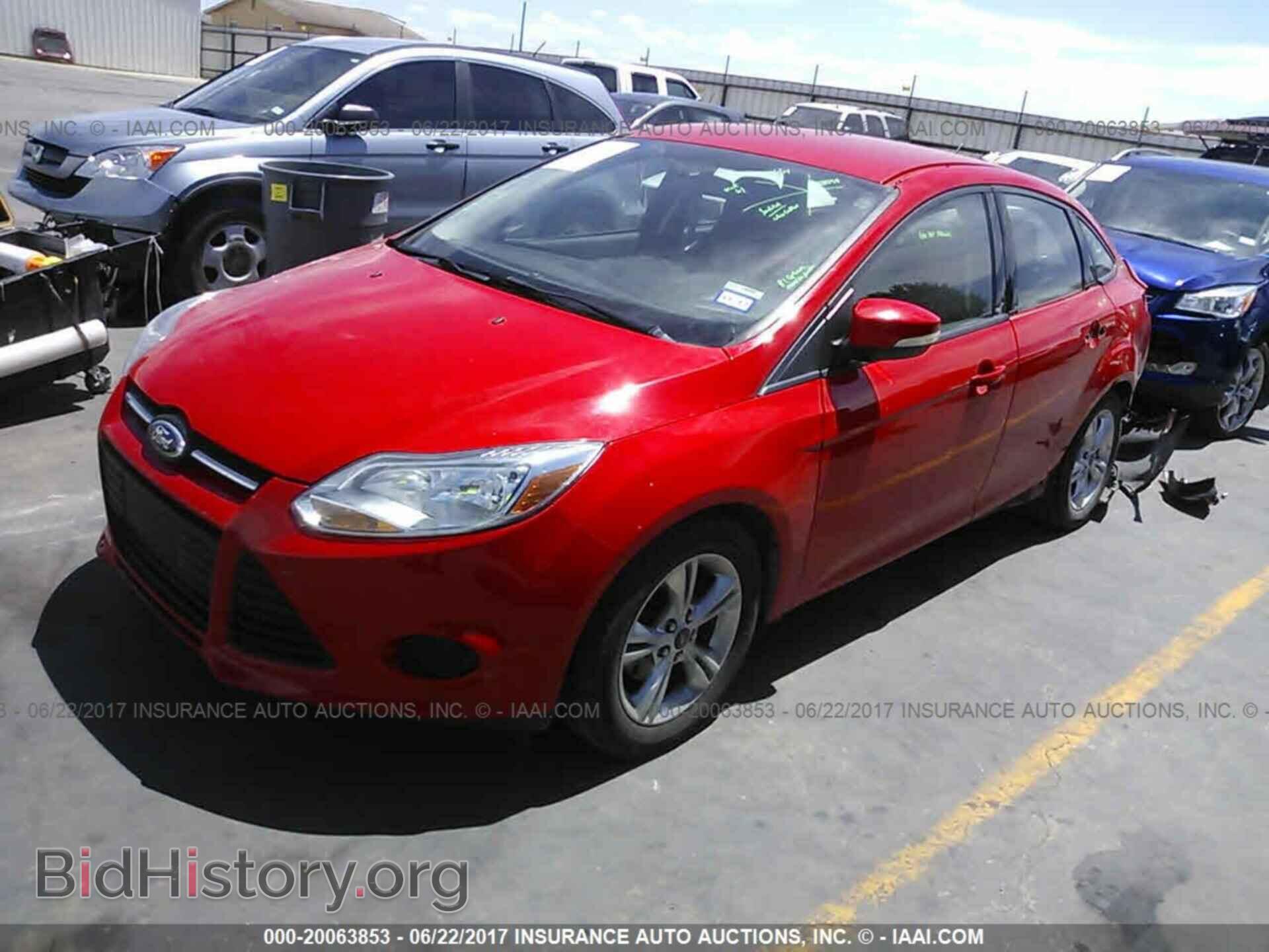 2014 Ford Focus - VIN: 1FADP3F25EL117690 - Photo 2