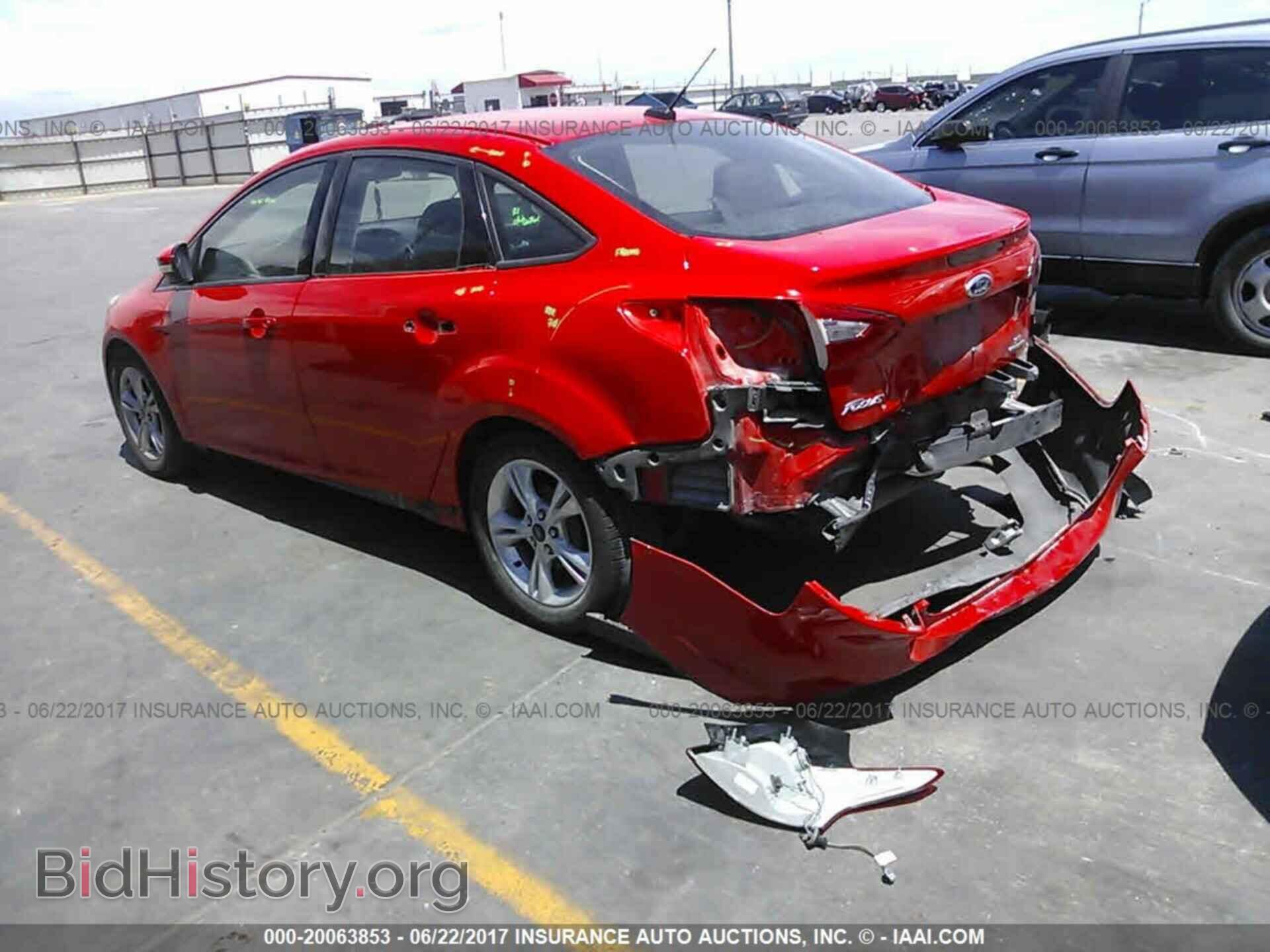 2014 Ford Focus - VIN: 1FADP3F25EL117690 - Photo 3