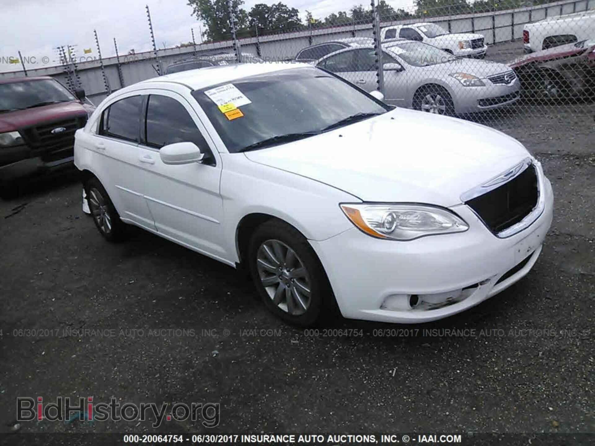 Фотография 1C3CCBBB4CN201104 - Chrysler 200 2012