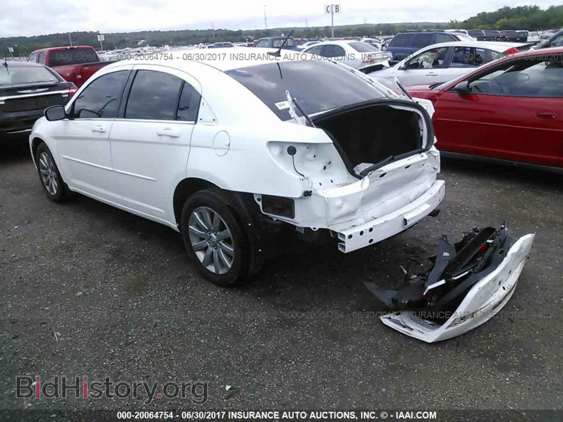 2012 Chrysler 200 - VIN: 1C3CCBBB4CN201104 - Фото 3