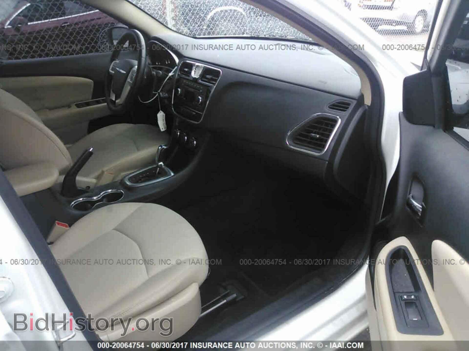 2012 Chrysler 200 - VIN: 1C3CCBBB4CN201104 - Фото 5