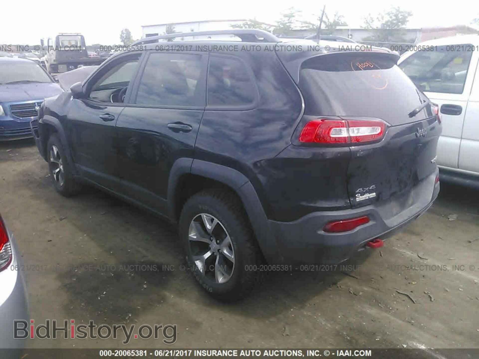 2017 Jeep Cherokee - VIN: 1C4PJMBS8HW513135 - Фото 3