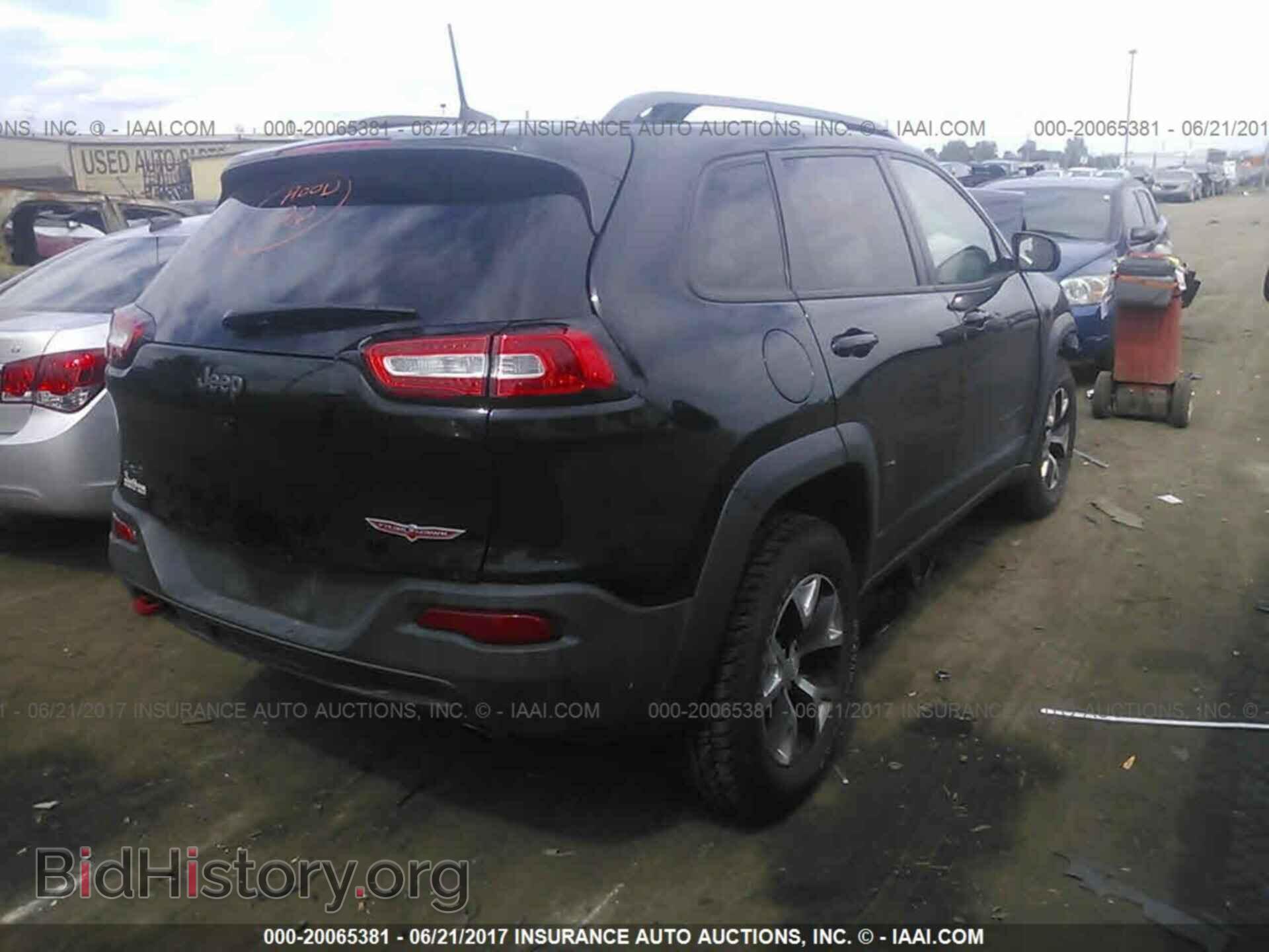 2017 Jeep Cherokee - VIN: 1C4PJMBS8HW513135 - Фото 4
