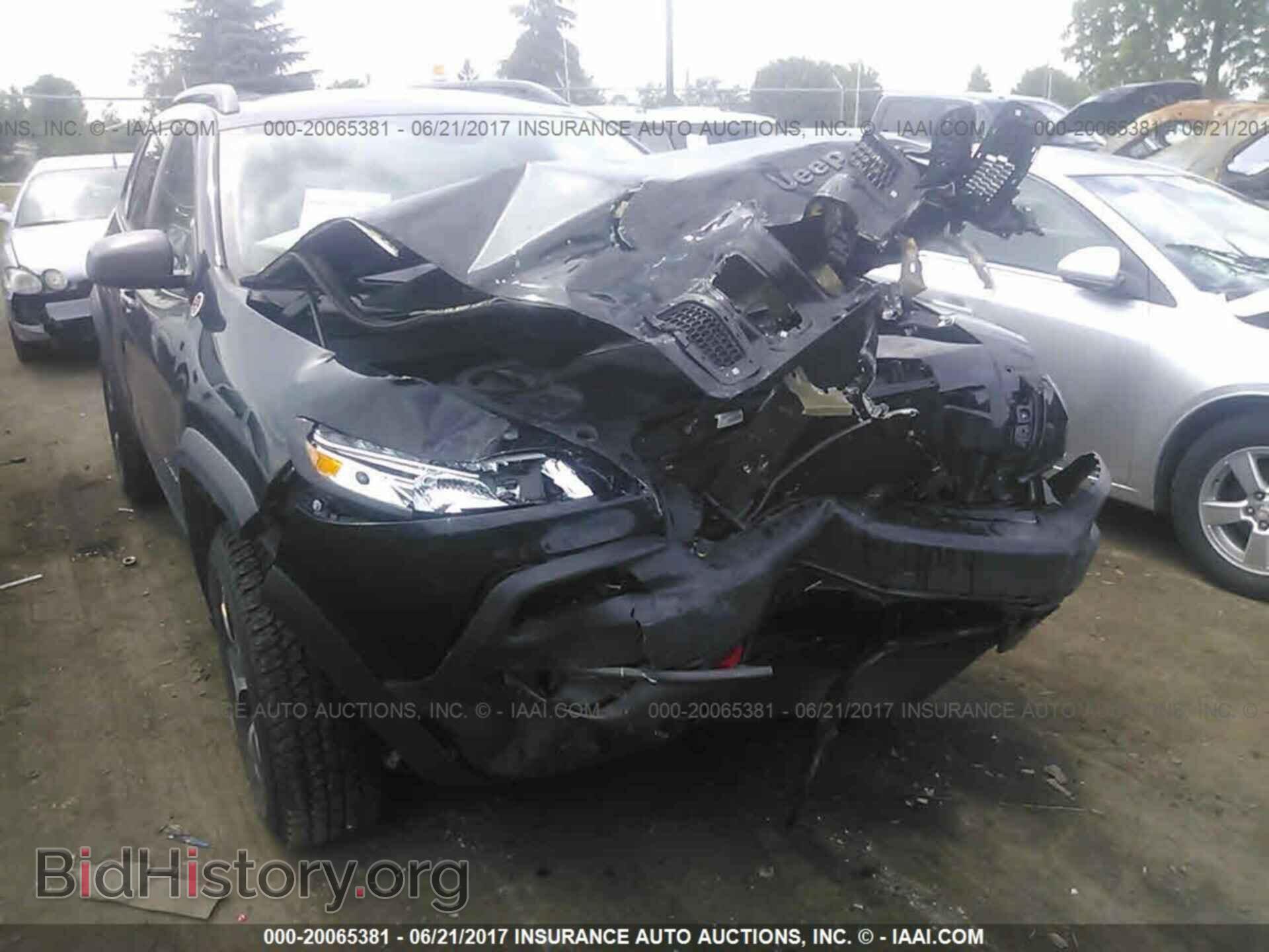 2017 Jeep Cherokee - VIN: 1C4PJMBS8HW513135 - Фото 6