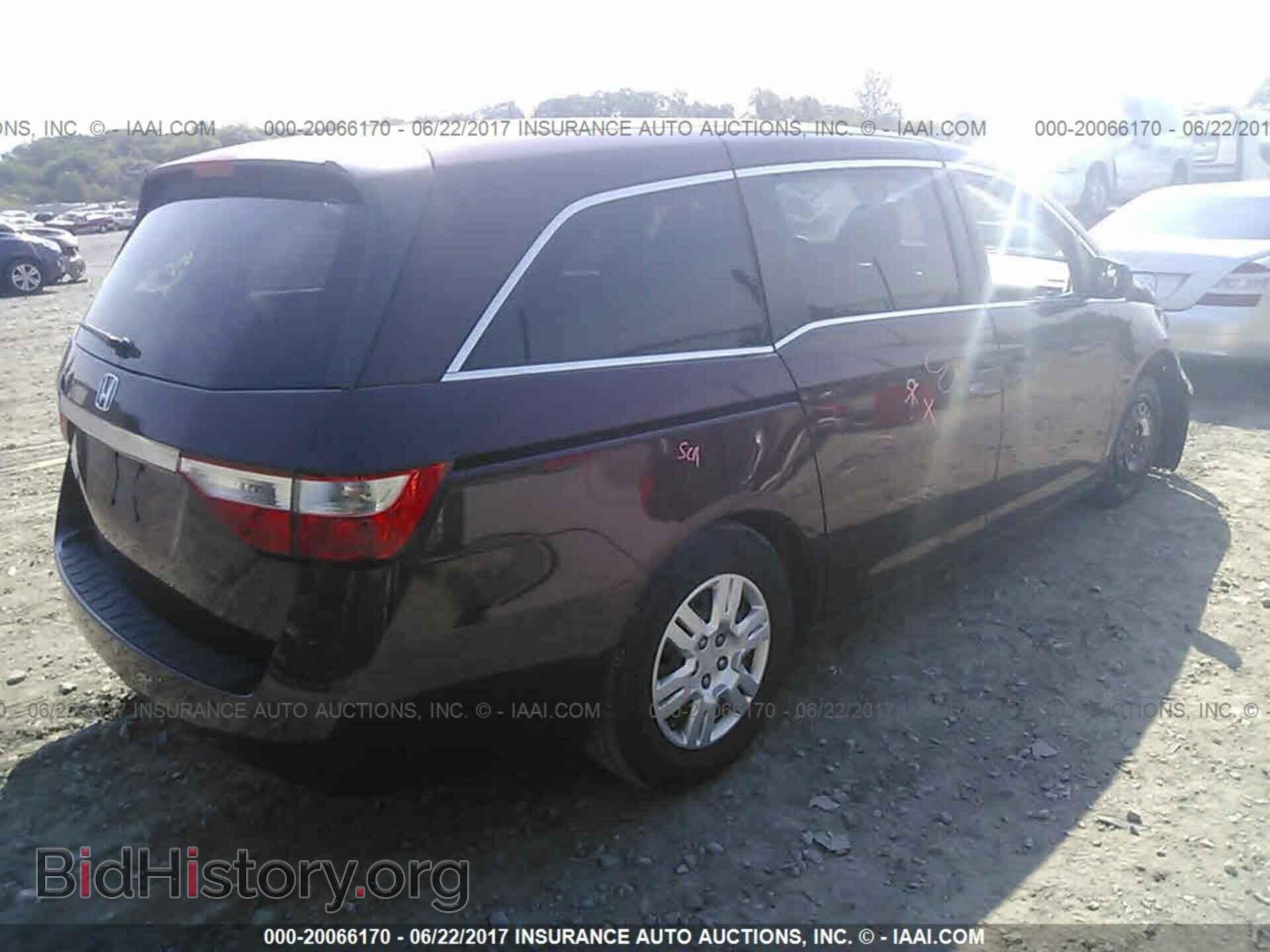 2011 Honda Odyssey - VIN: 5FNRL5H29BB029583 - Фото 4