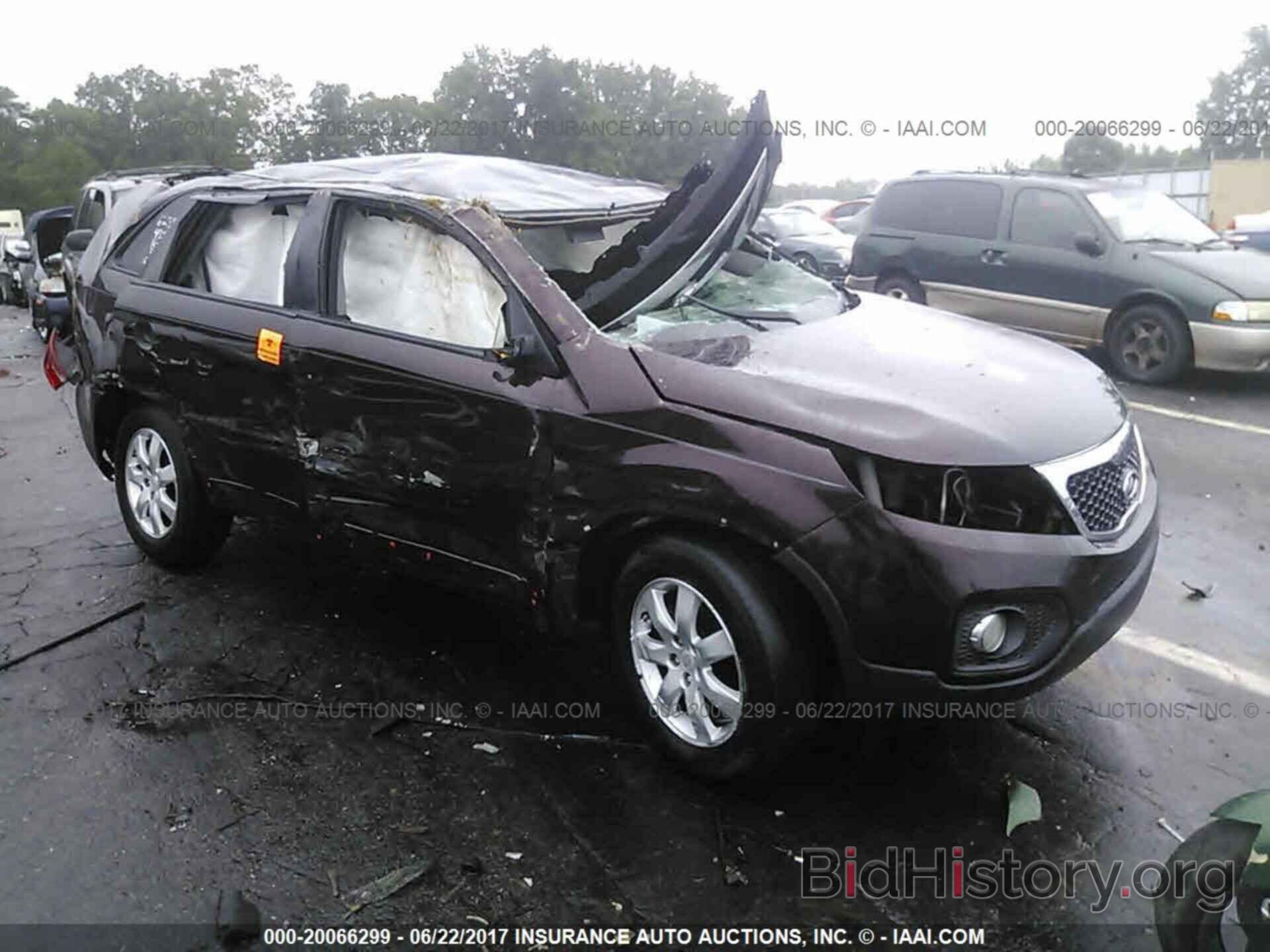 Фотография 5XYKT4A1XBG094352 - Kia Sorento 2011