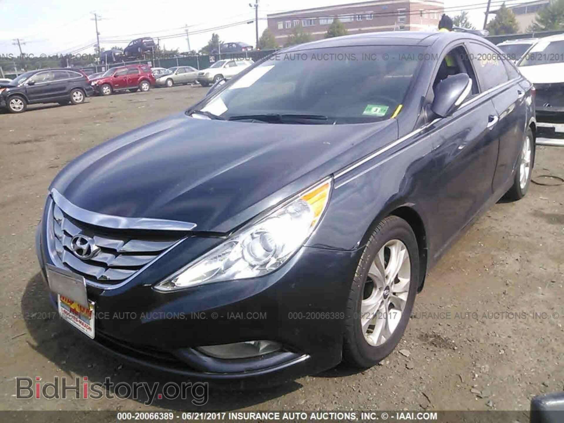 2012 Hyundai Sonata - VIN: 5NPEC4AC3CH481835 - Фото 2
