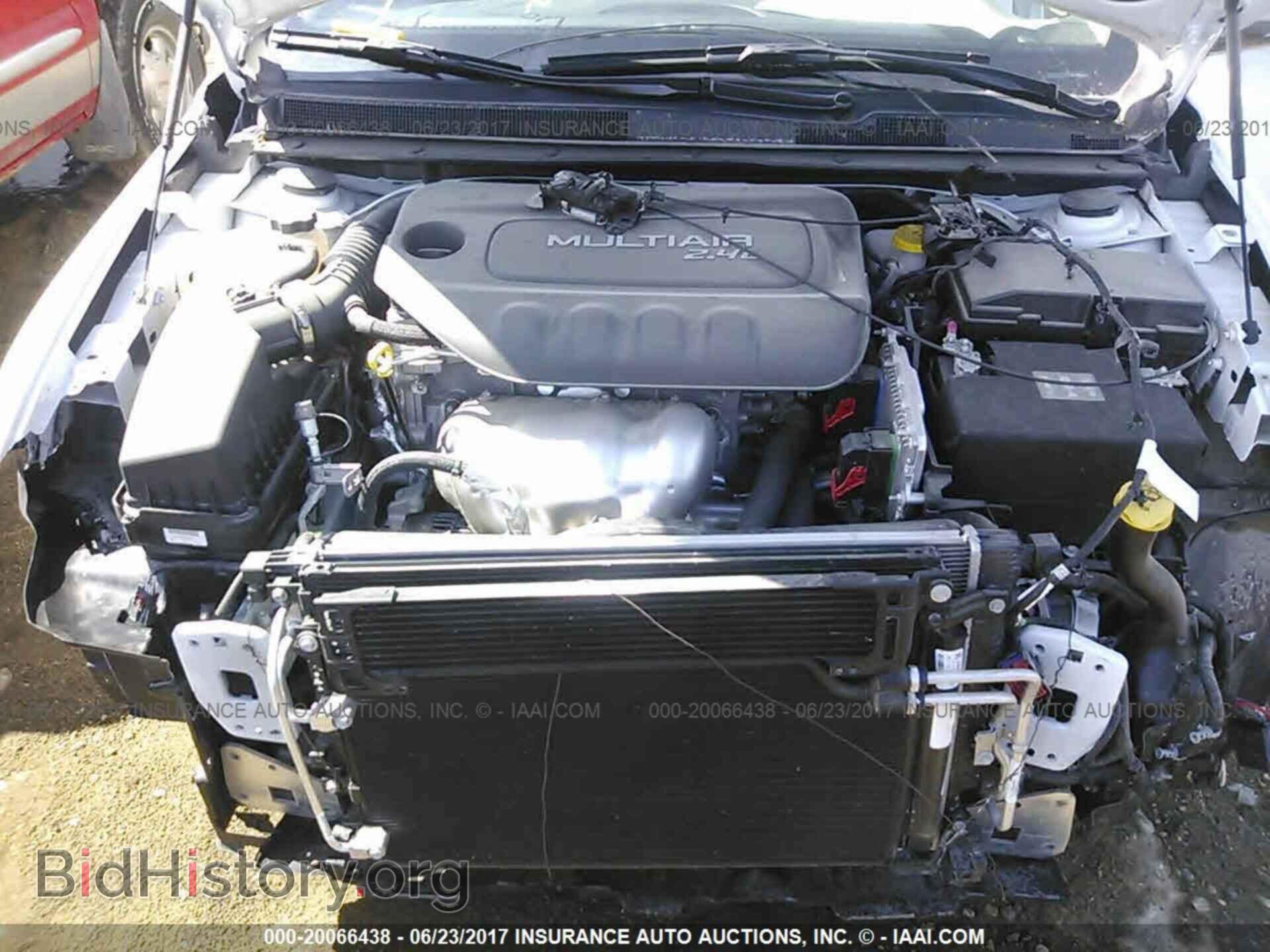 2016 Chrysler 200 - VIN: 1C3CCCAB2GN143121 - Фото 10