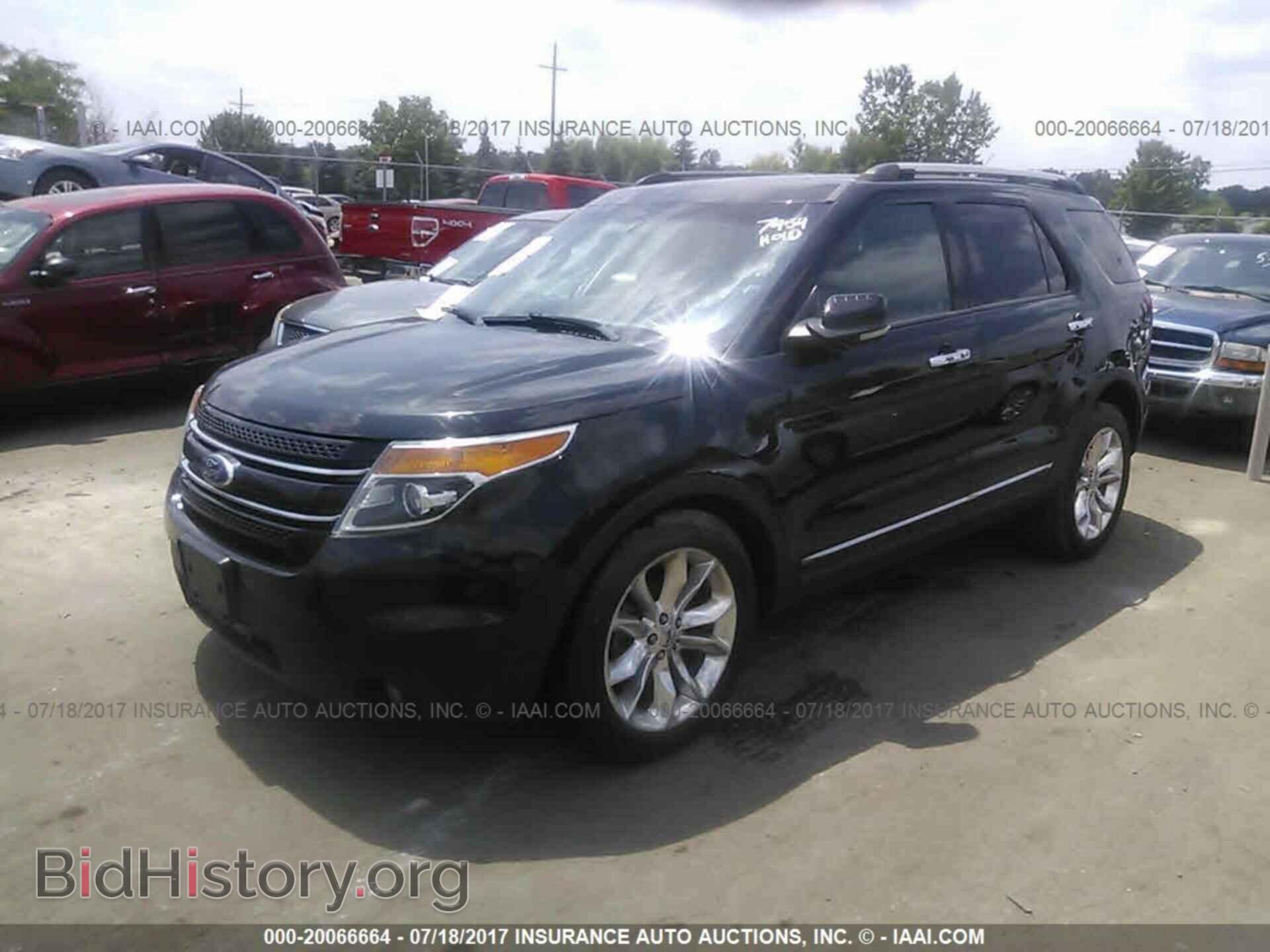 2011 Ford Explorer - VIN: 1FMHK7F80BGA57954 - Фото 2