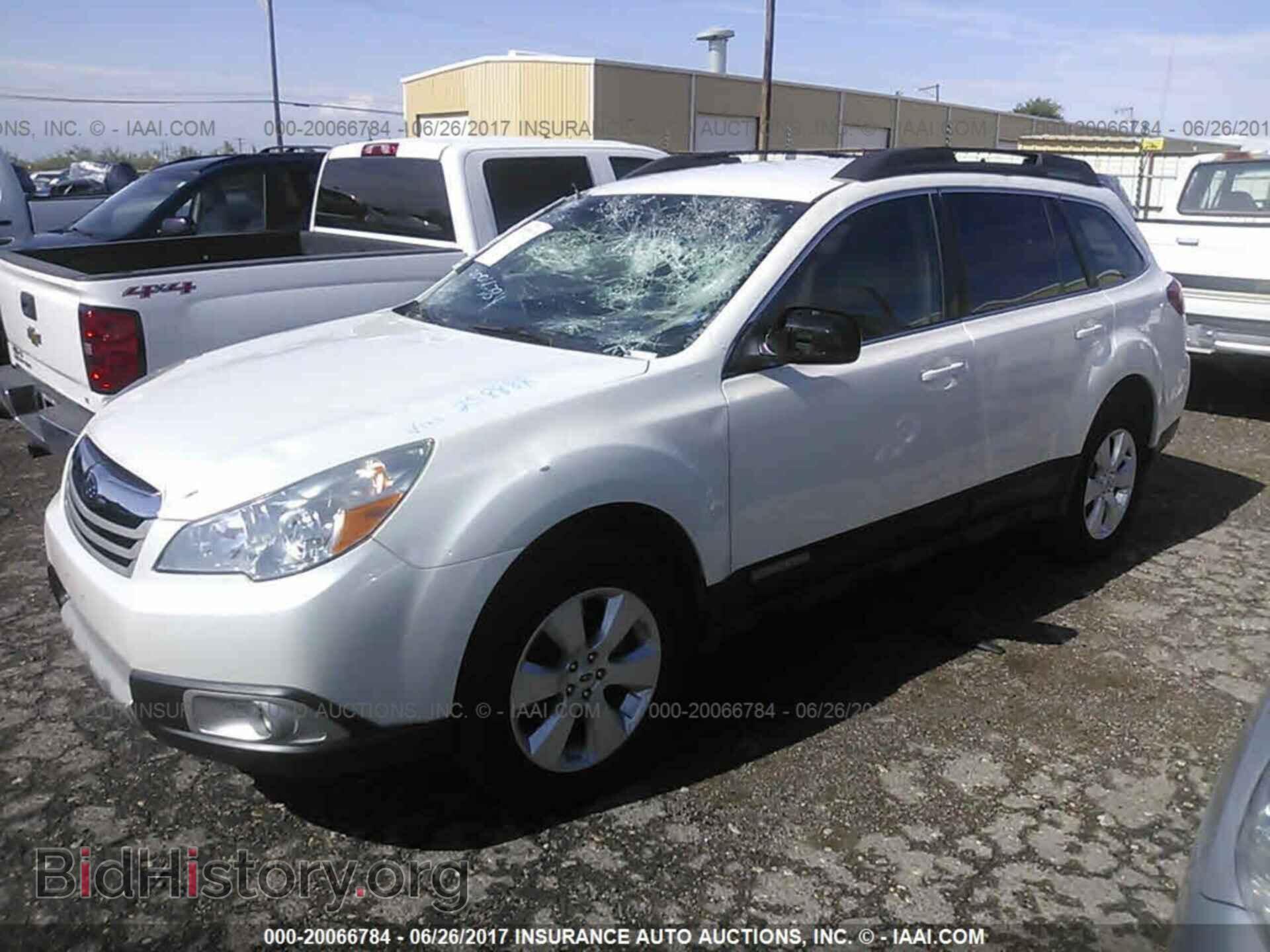 2012 Subaru Outback - VIN: 4S4BRCJC1C3258888 - Фото 2