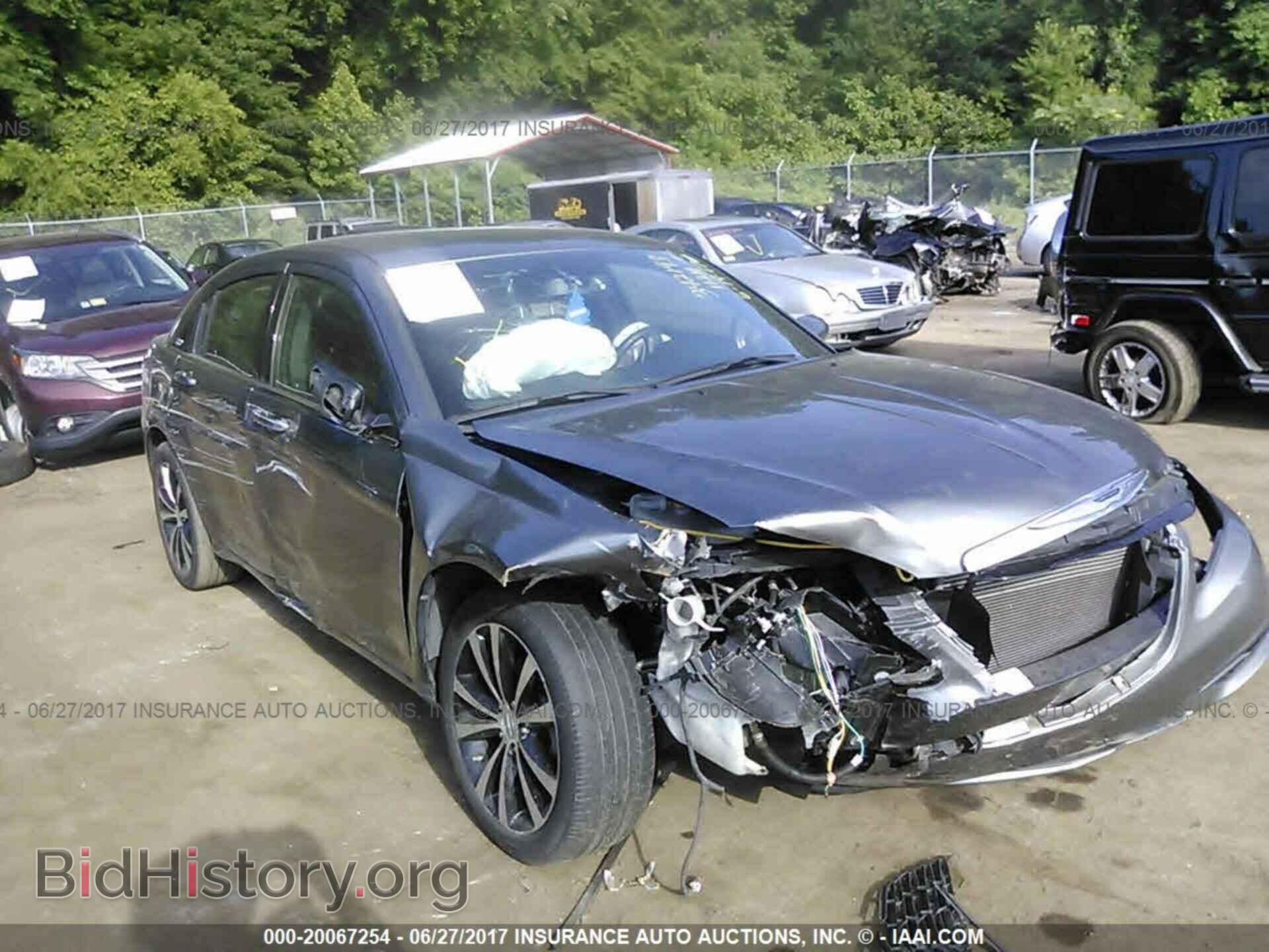 Photo 1C3CCBBB5DN655346 - Chrysler 200 2013