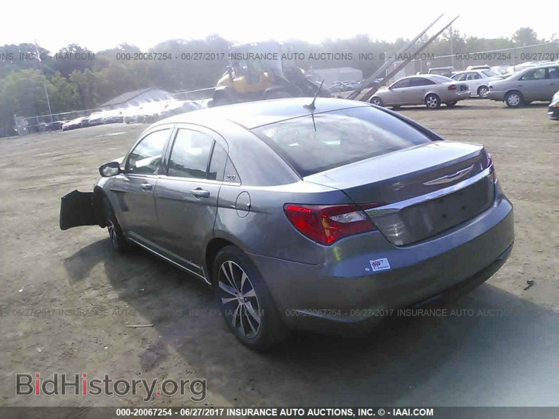 2013 Chrysler 200 - VIN: 1C3CCBBB5DN655346 - Фото 3