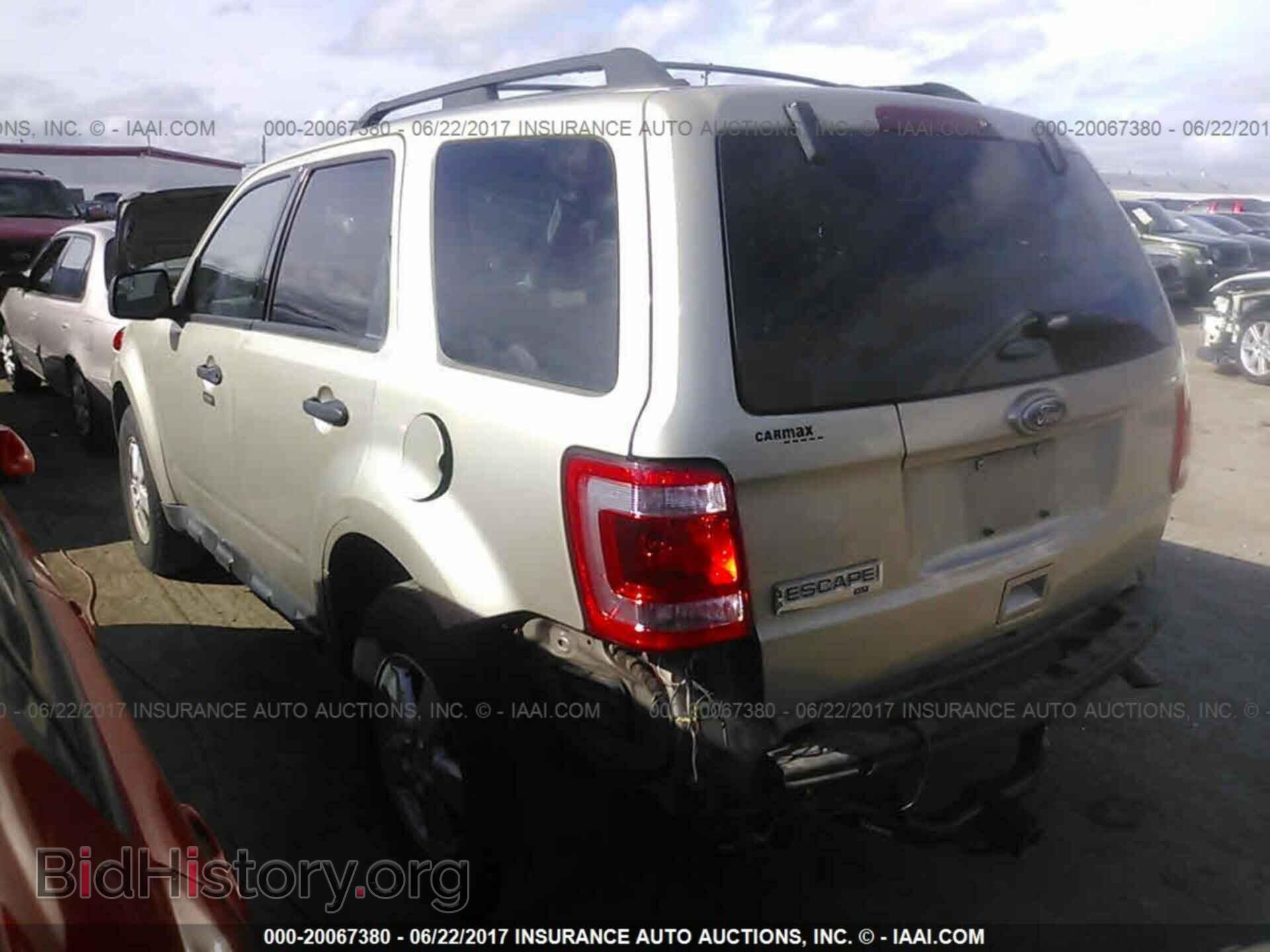 2012 Ford Escape - VIN: 1FMCU0D76CKB41684 - Photo 3
