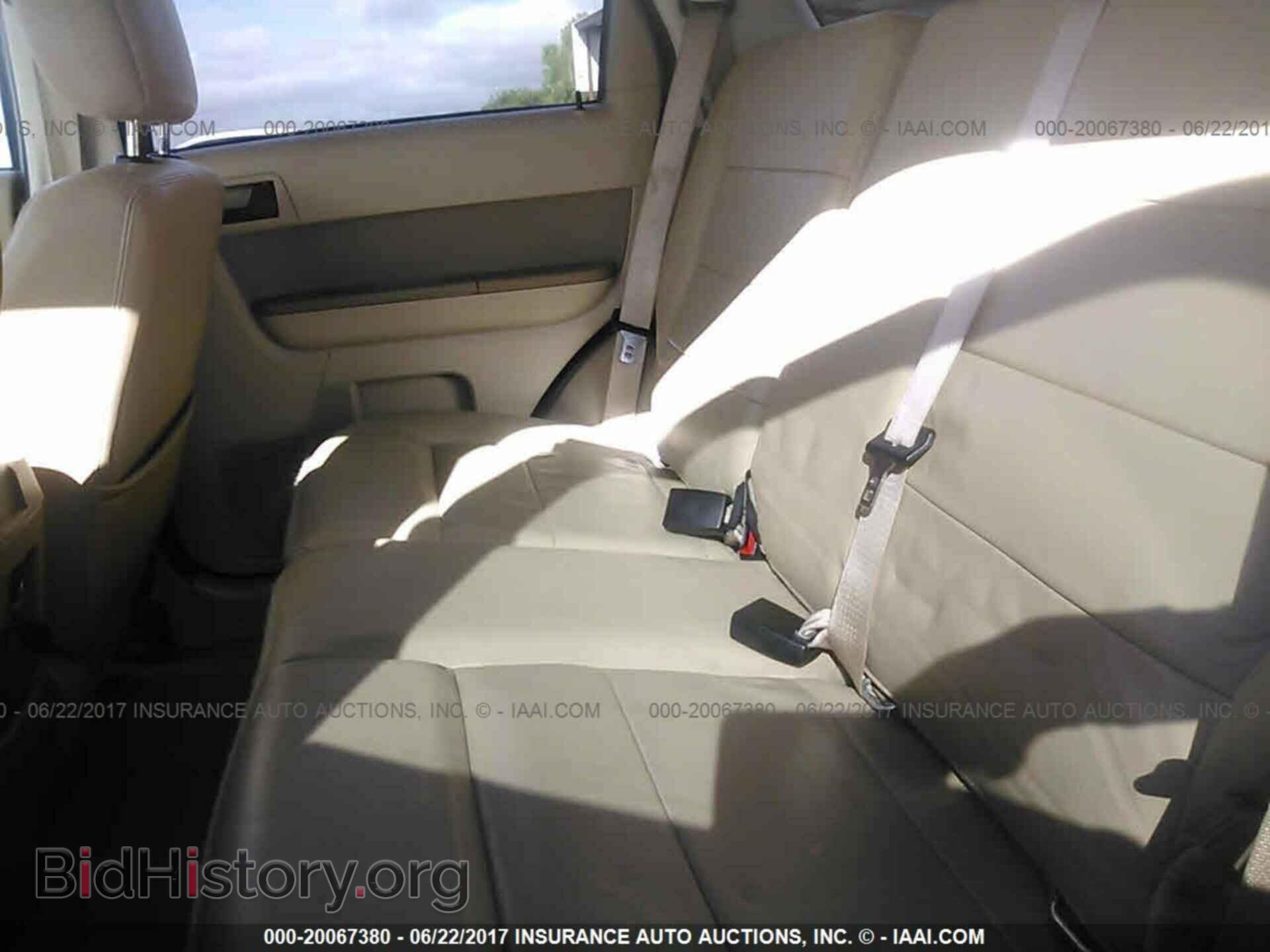 2012 Ford Escape - VIN: 1FMCU0D76CKB41684 - Photo 8