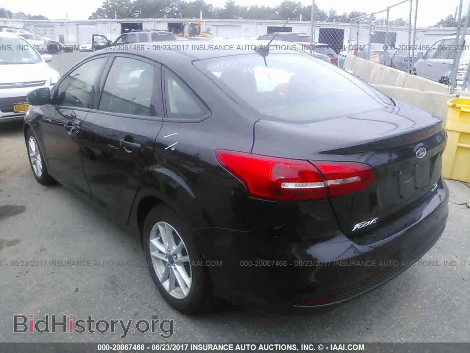 2015 Ford Focus - VIN: 1FADP3F21FL323221 - Фото 3